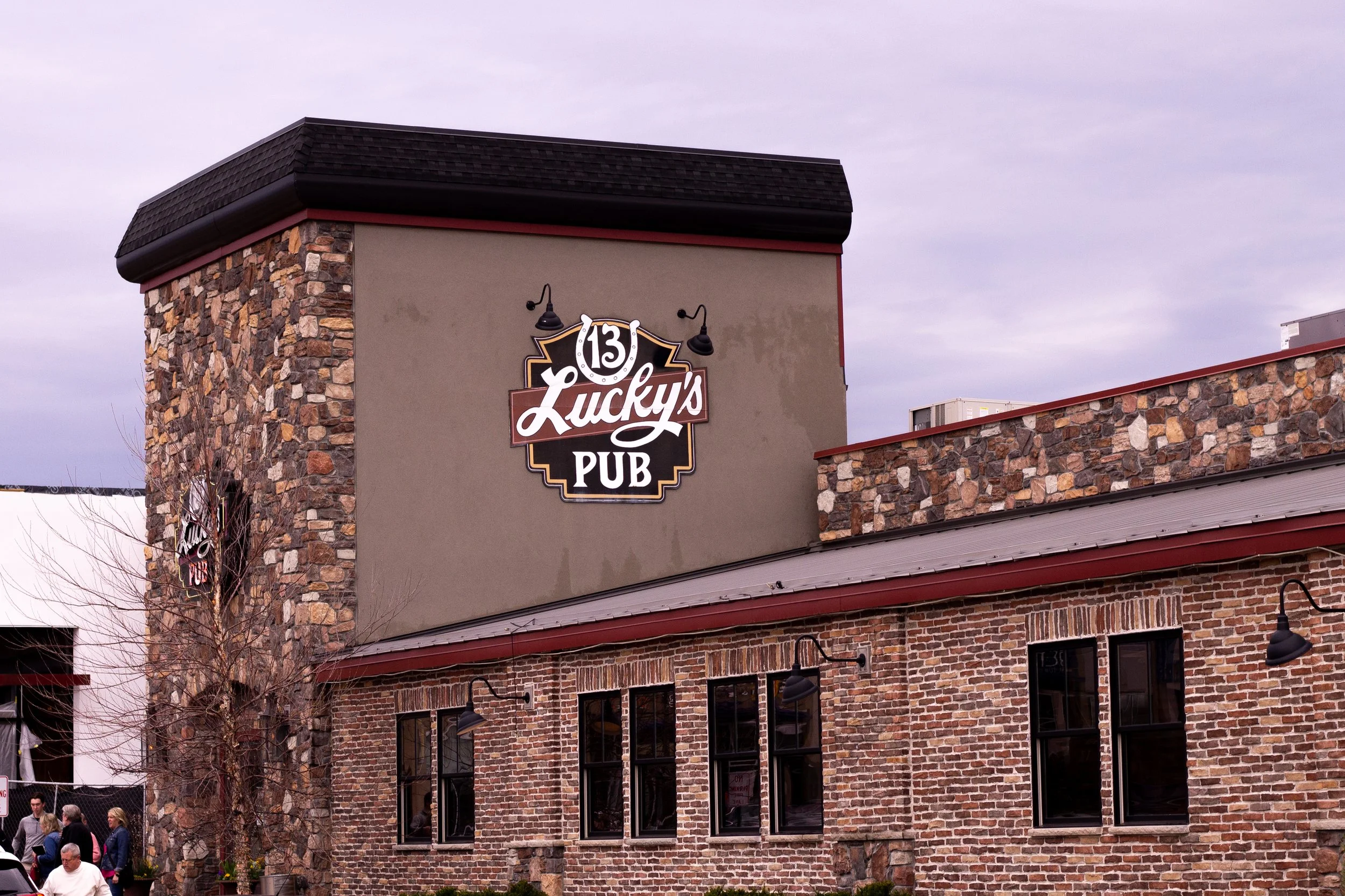 Locations — Lucky's 13 Pub