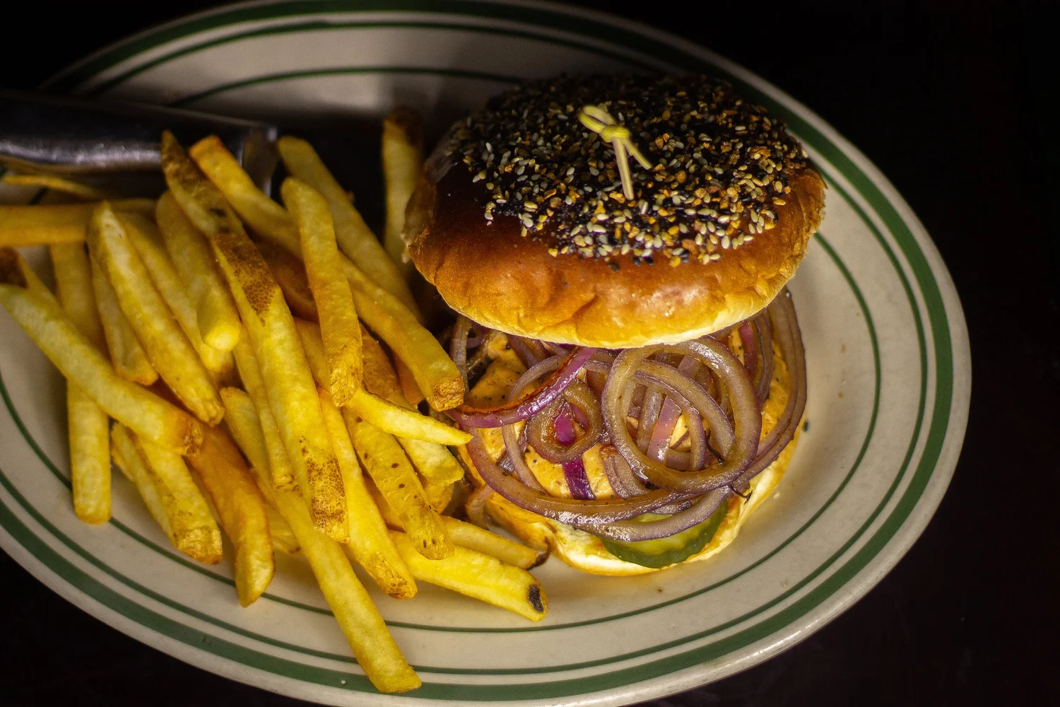 Food Lucky s 13 Pub food-lucky-s-13-pub