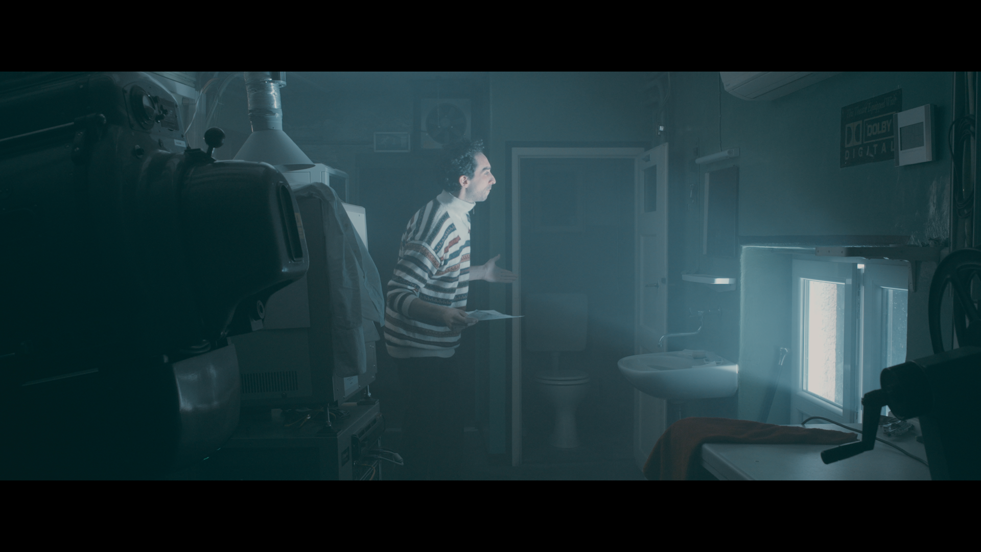 MAIN MAX HD.00_10_38_13.Still144.png