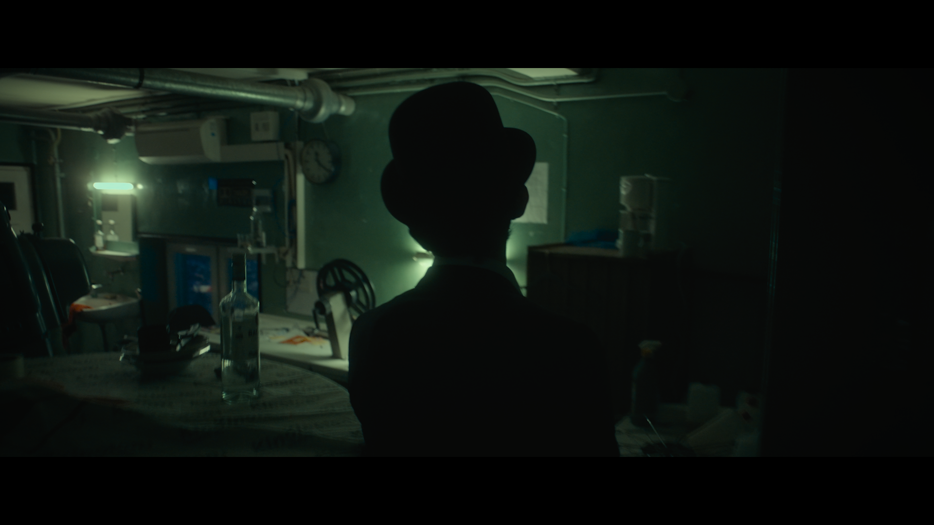 MAIN MAX HD.00_18_34_10.Still124.png