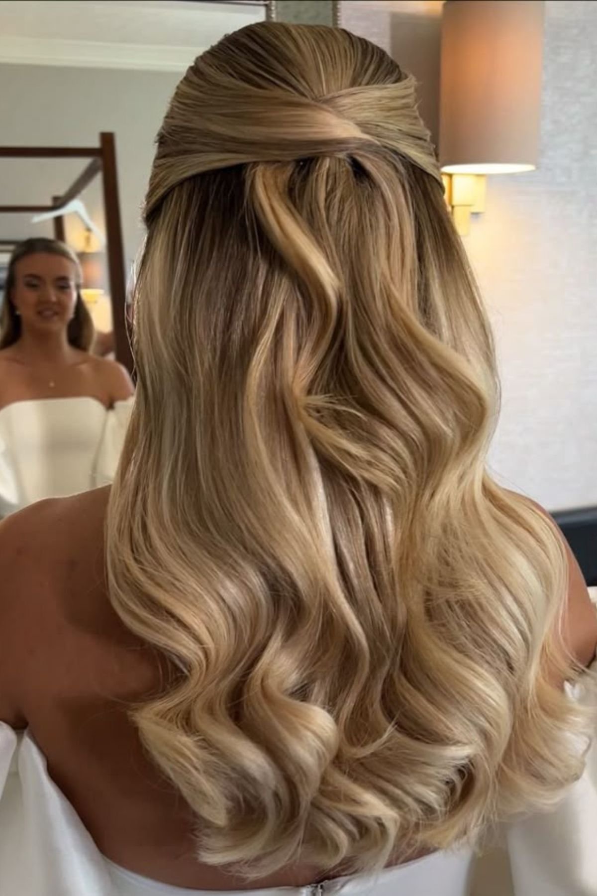 Soft Half-Up Chignon Twist