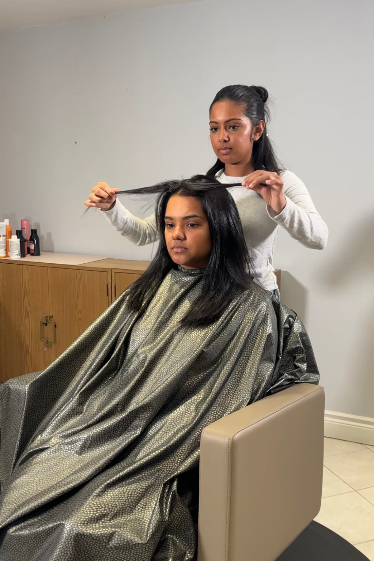 How to Choose the Right Medium-Length Straight Haircut for You