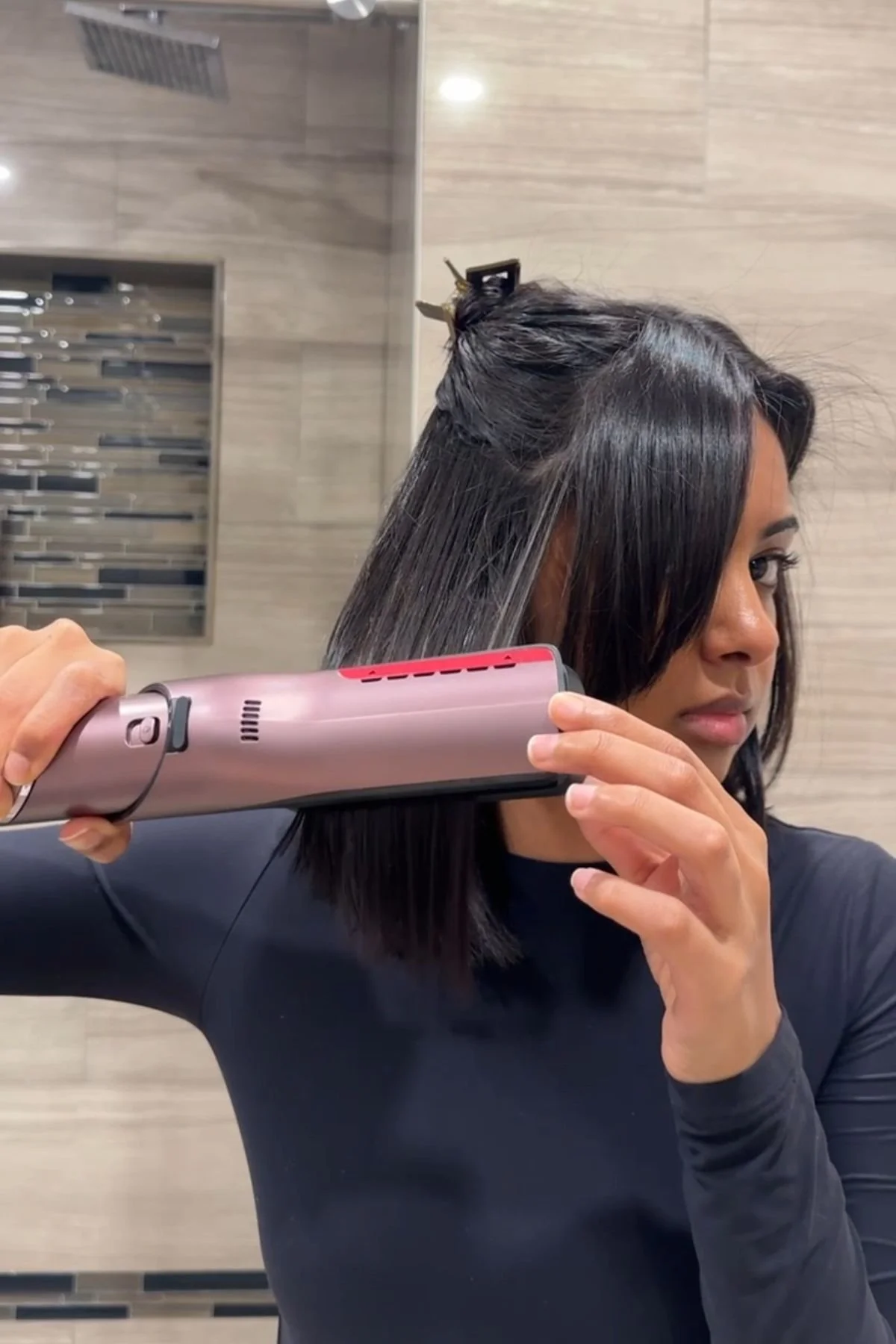 Jen doing her straight hair with sharkflex style and sharkflex fusion 2