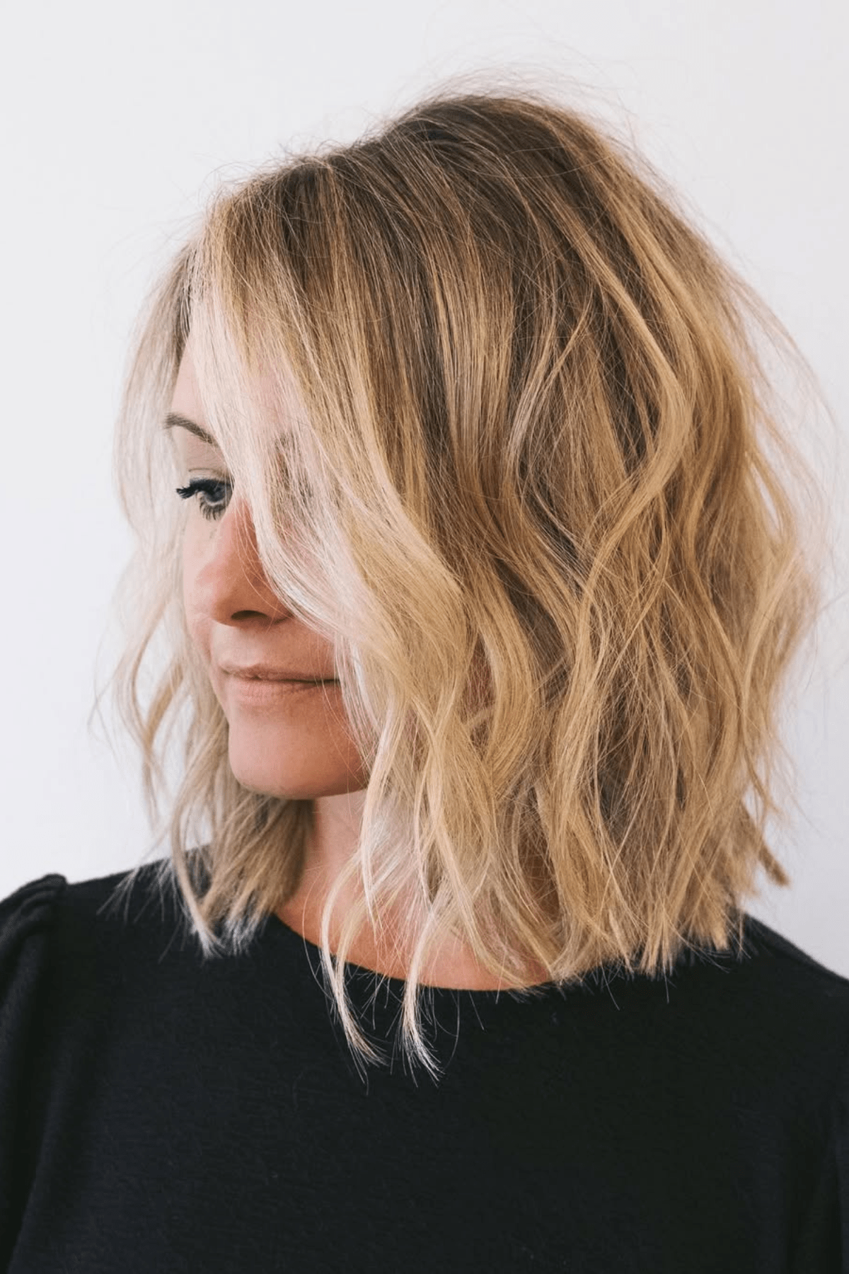 21 Haircuts for Frizzy Hair That Make Every Day a Good Hair Day