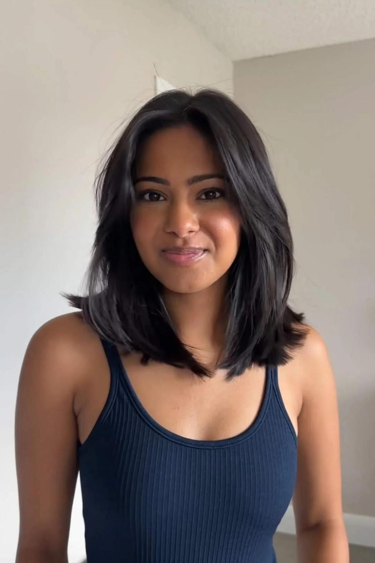 Jen wearing The Layered Lob (Collarbone Long Bob with Long Layers)