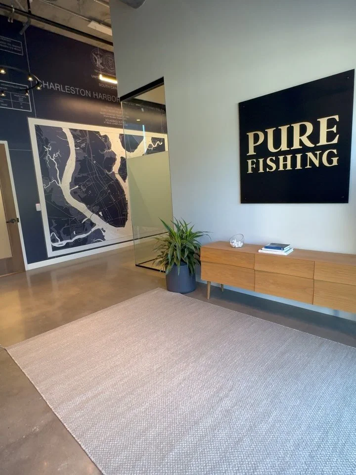 Making a splash in Charleston. 🌴🌊🐟

We loved bringing the Charleston coastline to life inside Pure Fishing&rsquo;s new showroom with a custom nautical chart mural that spans the entire wall &mdash; over 60 feet wide!

This one was all about tying 