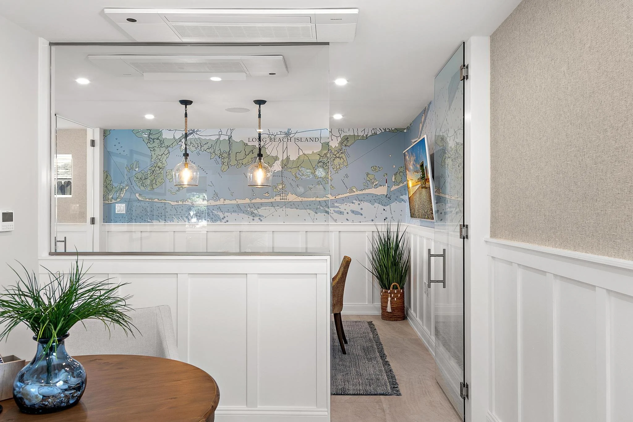 7601 Long Beach Blvd (40).jpg