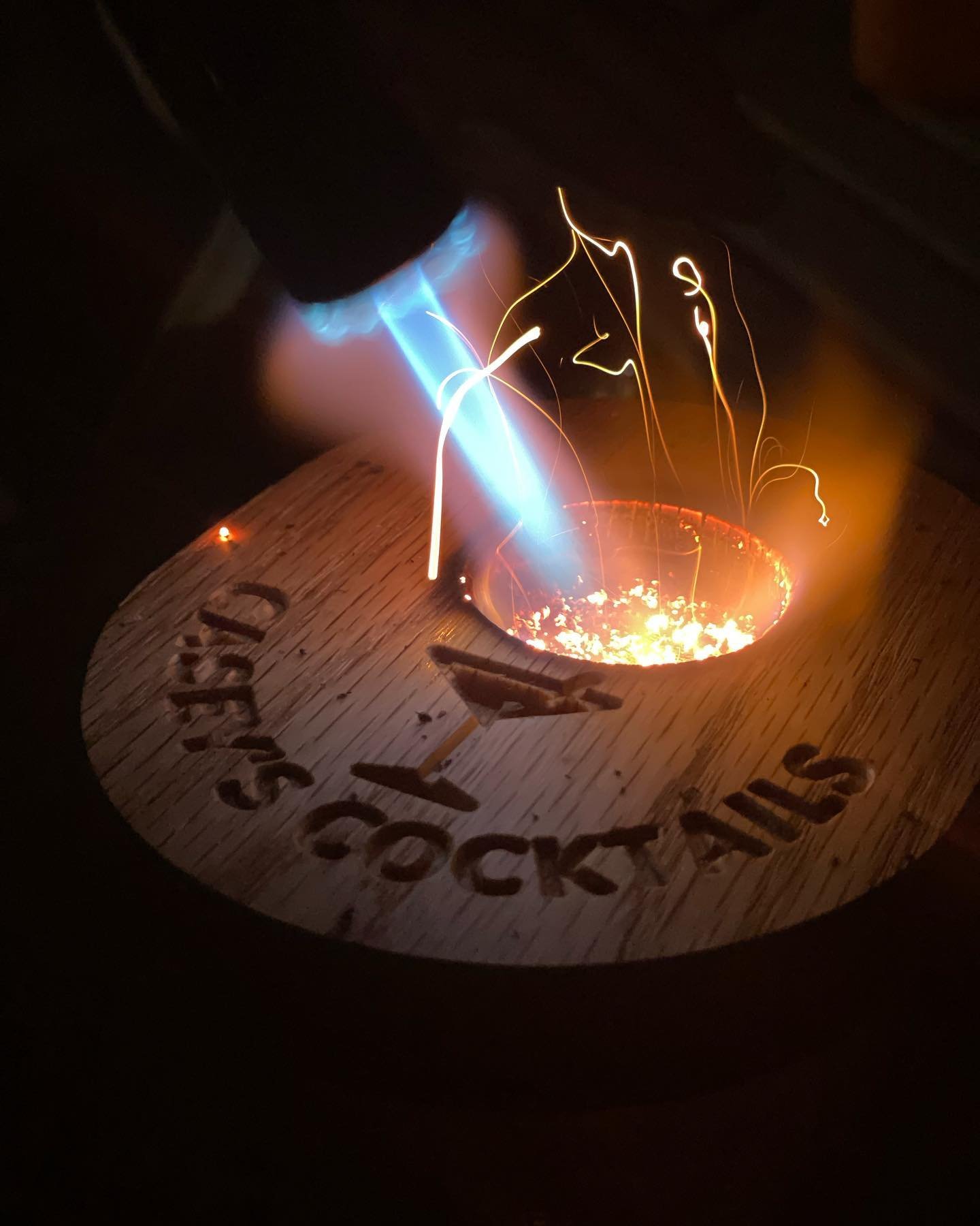 Custom whiskey smokers? We got you.😉