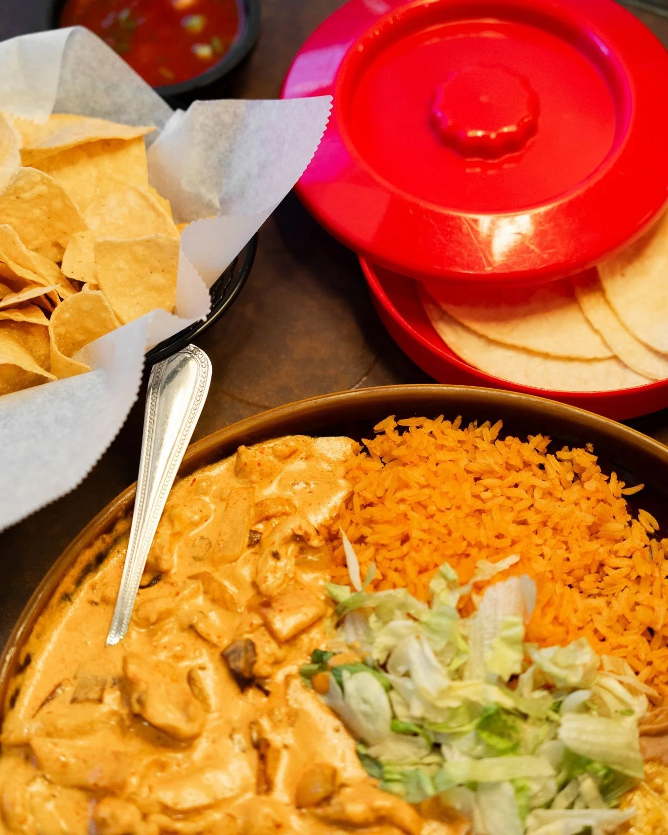 Warning: you might crave this one again tomorrow 🔥 Our Pollo al Chipotle is creamy, smoky, and full of flavor. A Vaqueros favorite that never disappoints.
Tag your friends and join us tonight!
#.....#mexicanfoodmt #mexicanfoodcolumbiafallsmt #mexi
