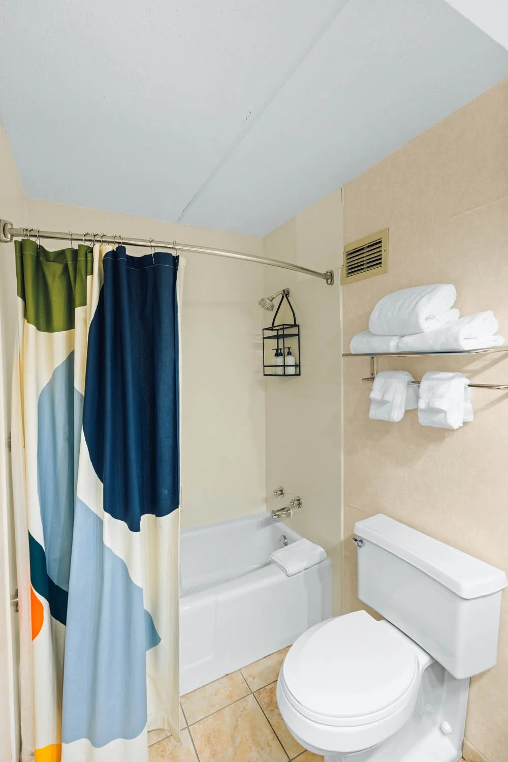 Standard Queen - HotelDownstreet-1Queen-218_18.jpg