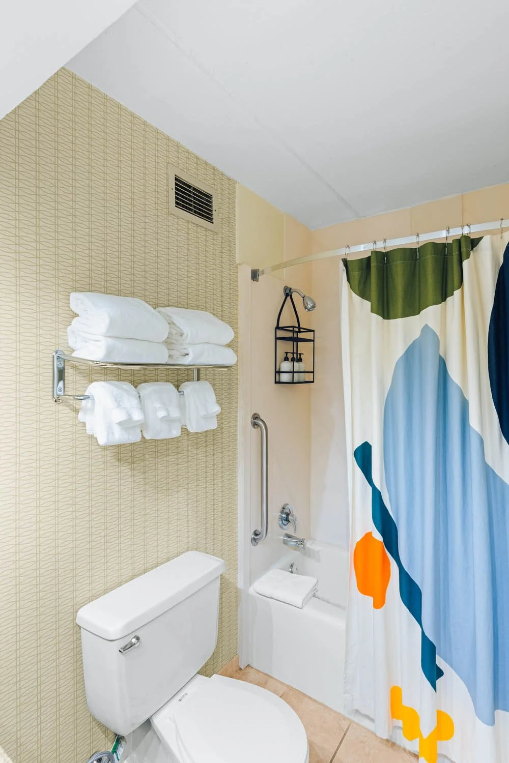 Double Queen - HotelDownstreet-2Queen-509_15.jpg