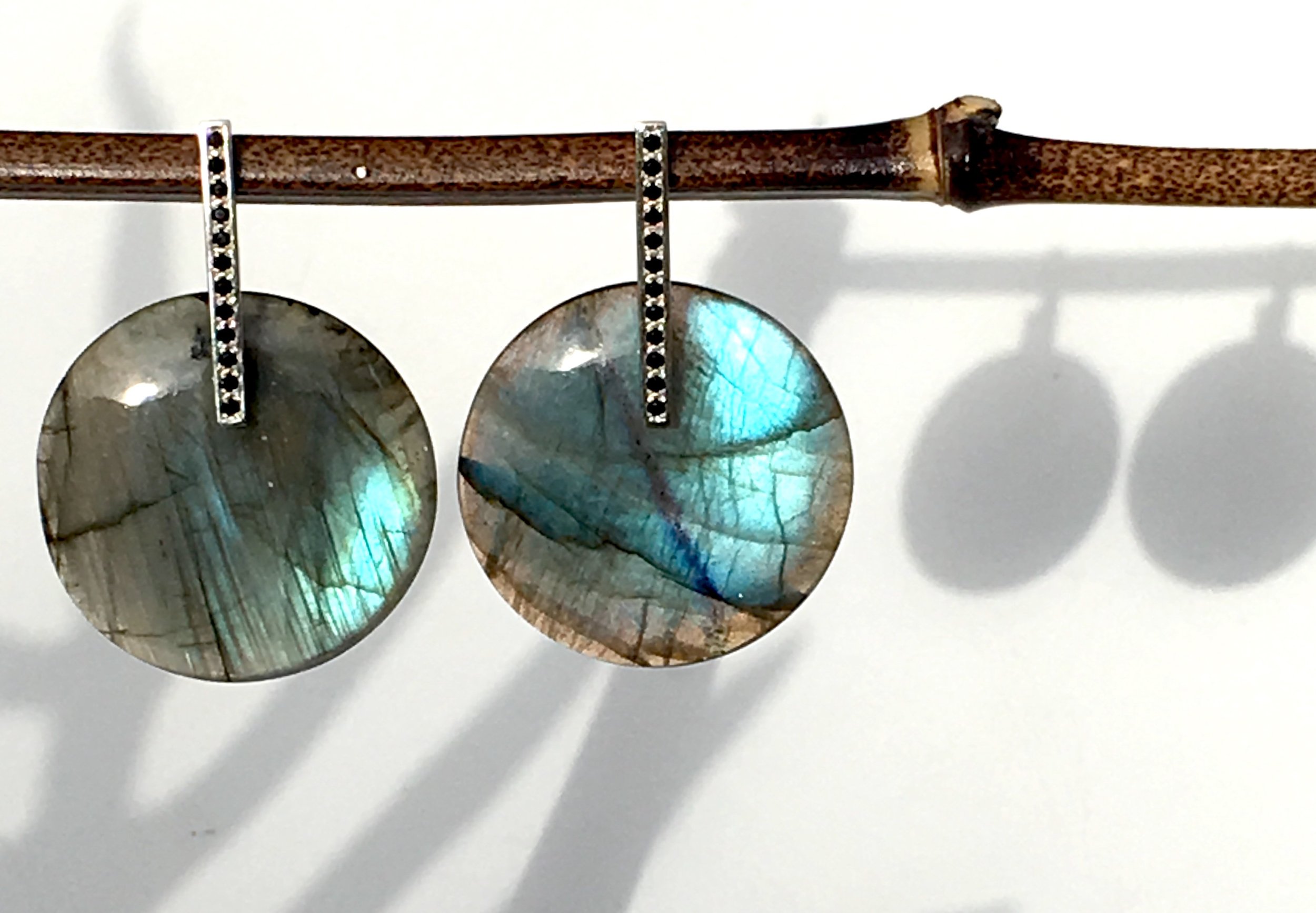 Labradorite round lg cab earrings.jpg