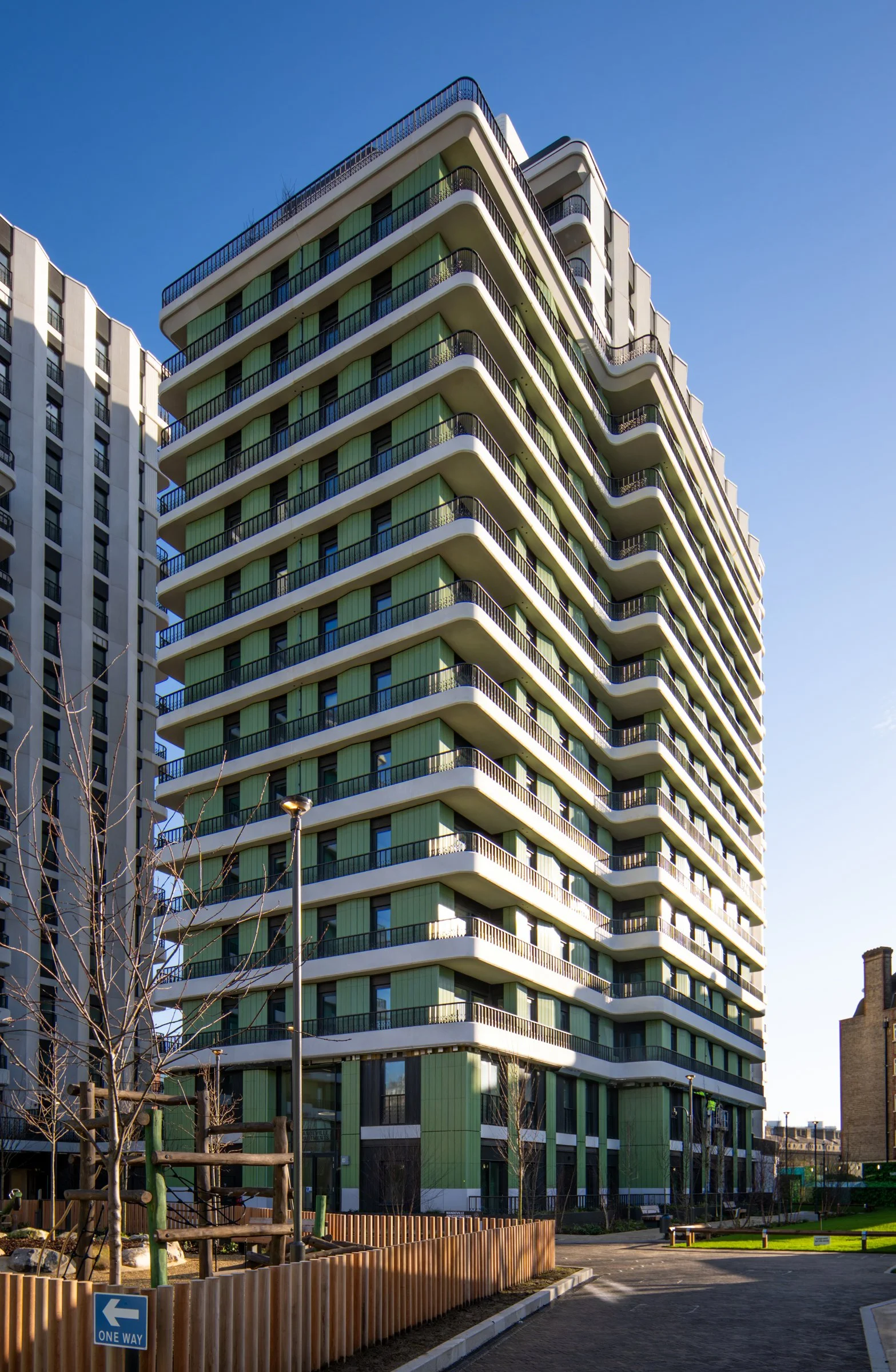 DSC03157-DxO_DeepPRIME XD2s-topaz-sharpen.jpg