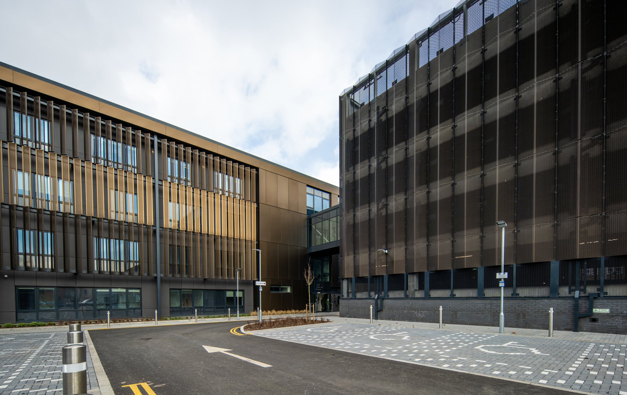 DSC02268-DxO_DeepPRIME XD2s-topaz-sharpen.jpg