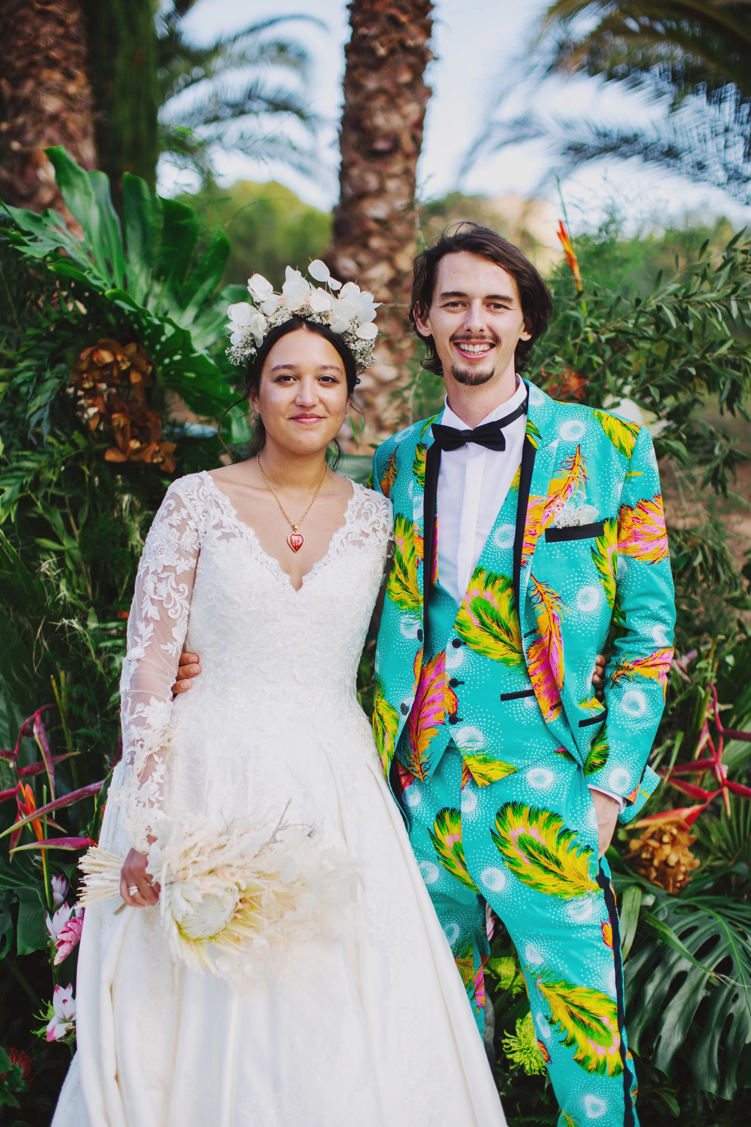 VICTORIA + CHRIS: OLD HAVANA STYLED WEDDING AT CASTELL DE BENVIURE