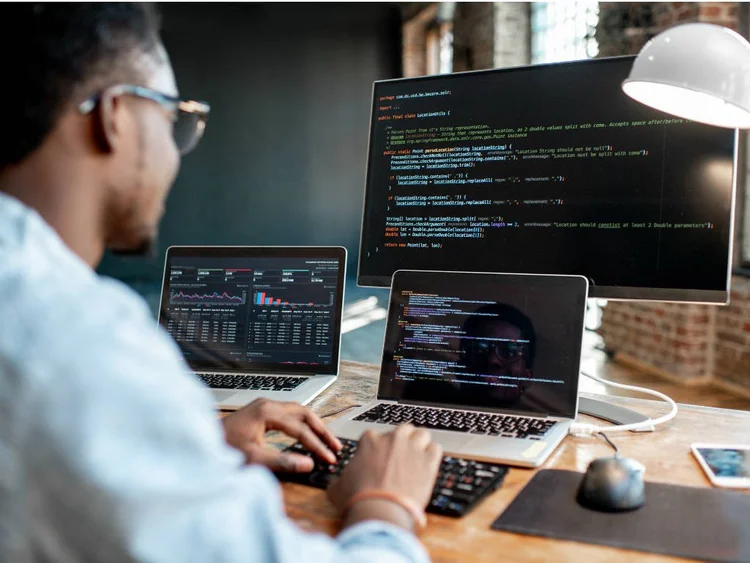 Desarrollo de Automatizaciones — Digital Robots