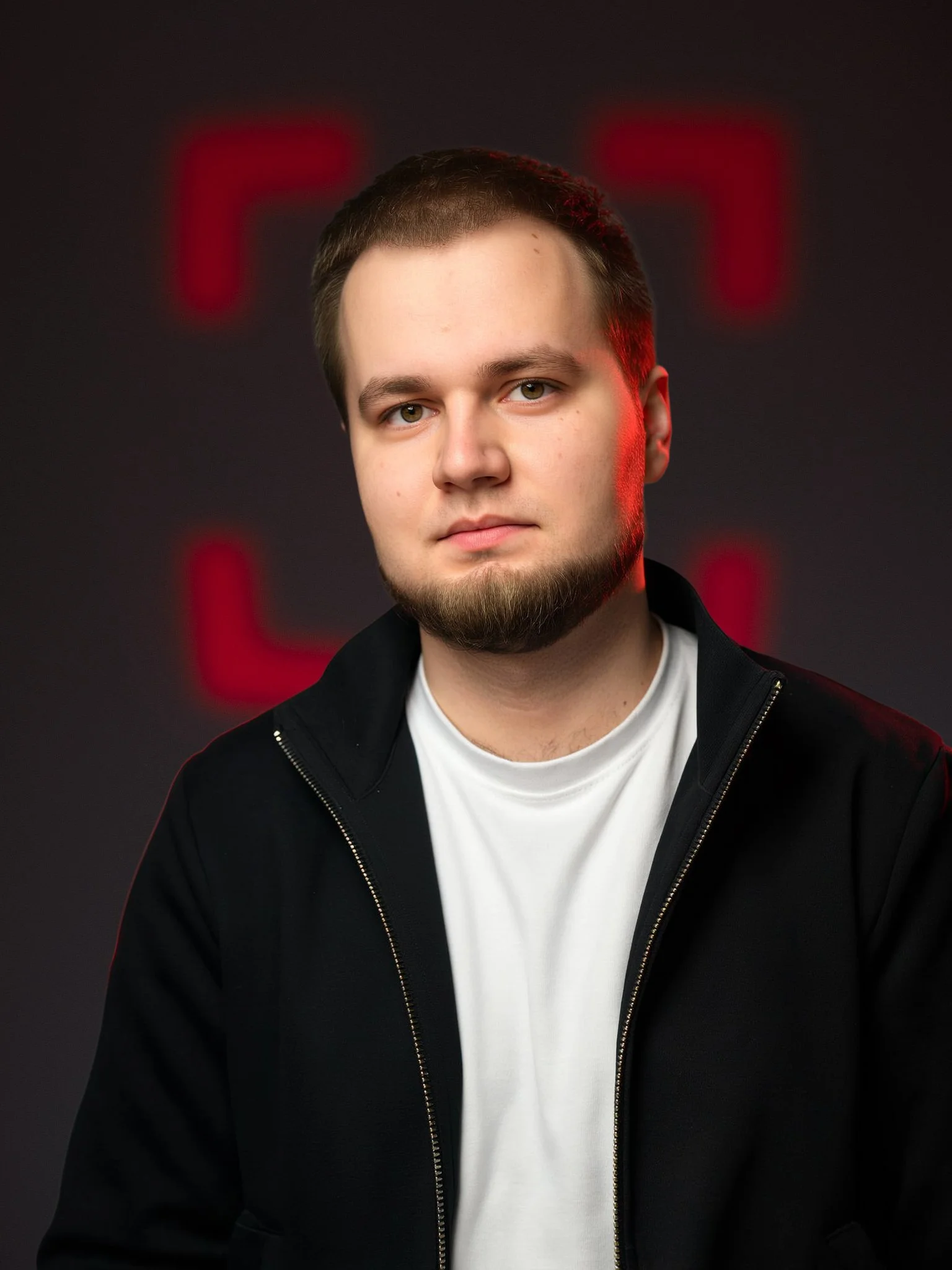 002322-2025.09.26 - TEAM - portraits -1593.jpg