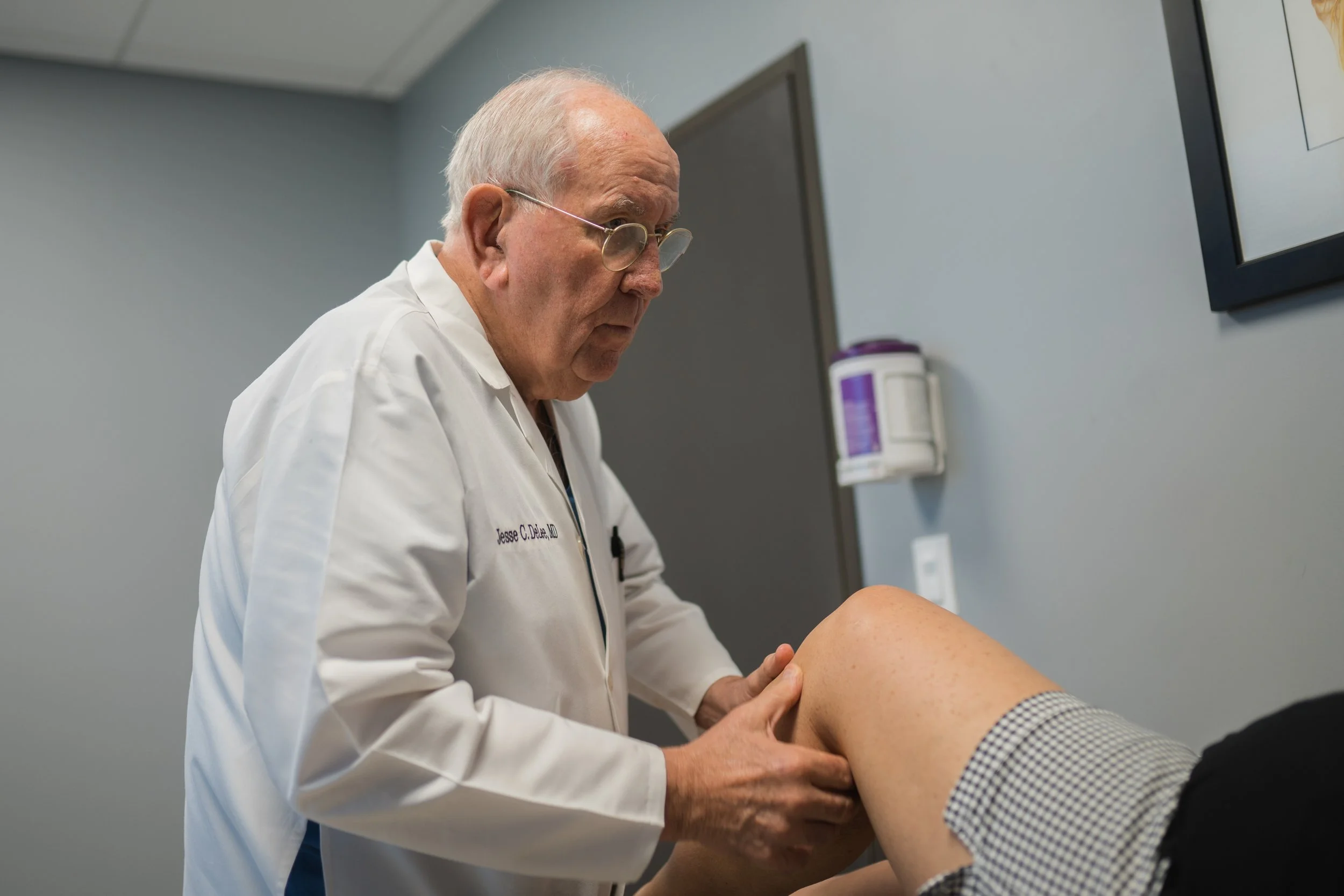 Dr. Jesse DeLee Orthopedic Surgeons San Antonio Tx — Ortho San Antonio