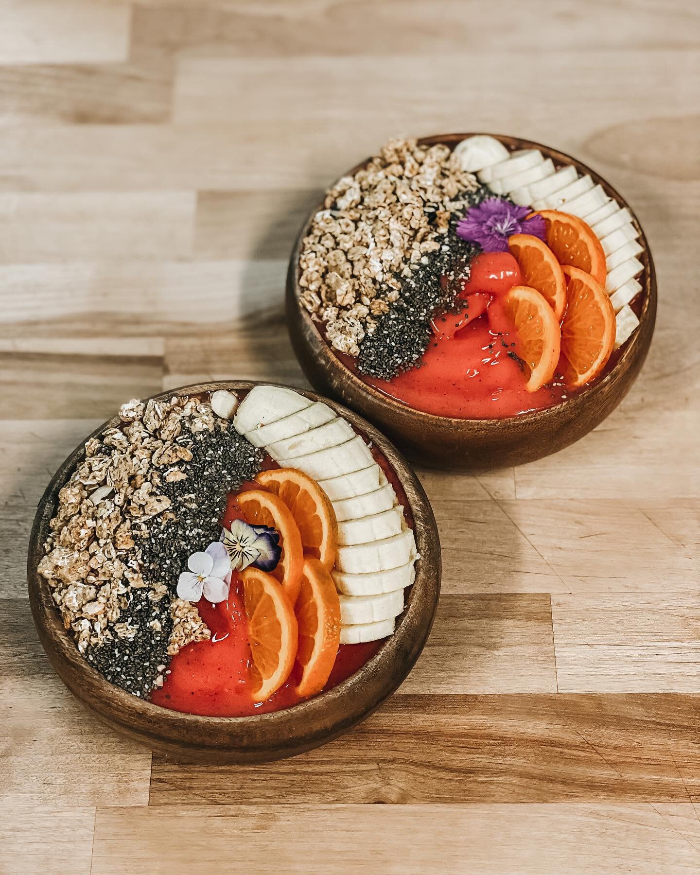 How pretty are these Arise smoothie bowls? @christinaov