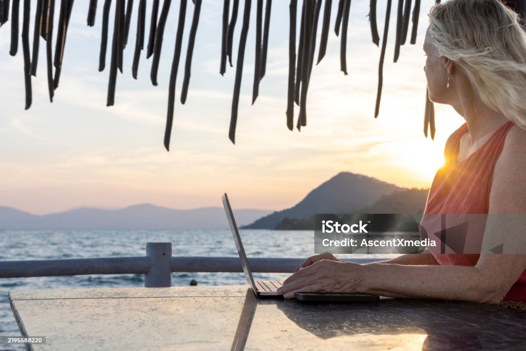 istockphoto-2195588220-1024x1024.jpg