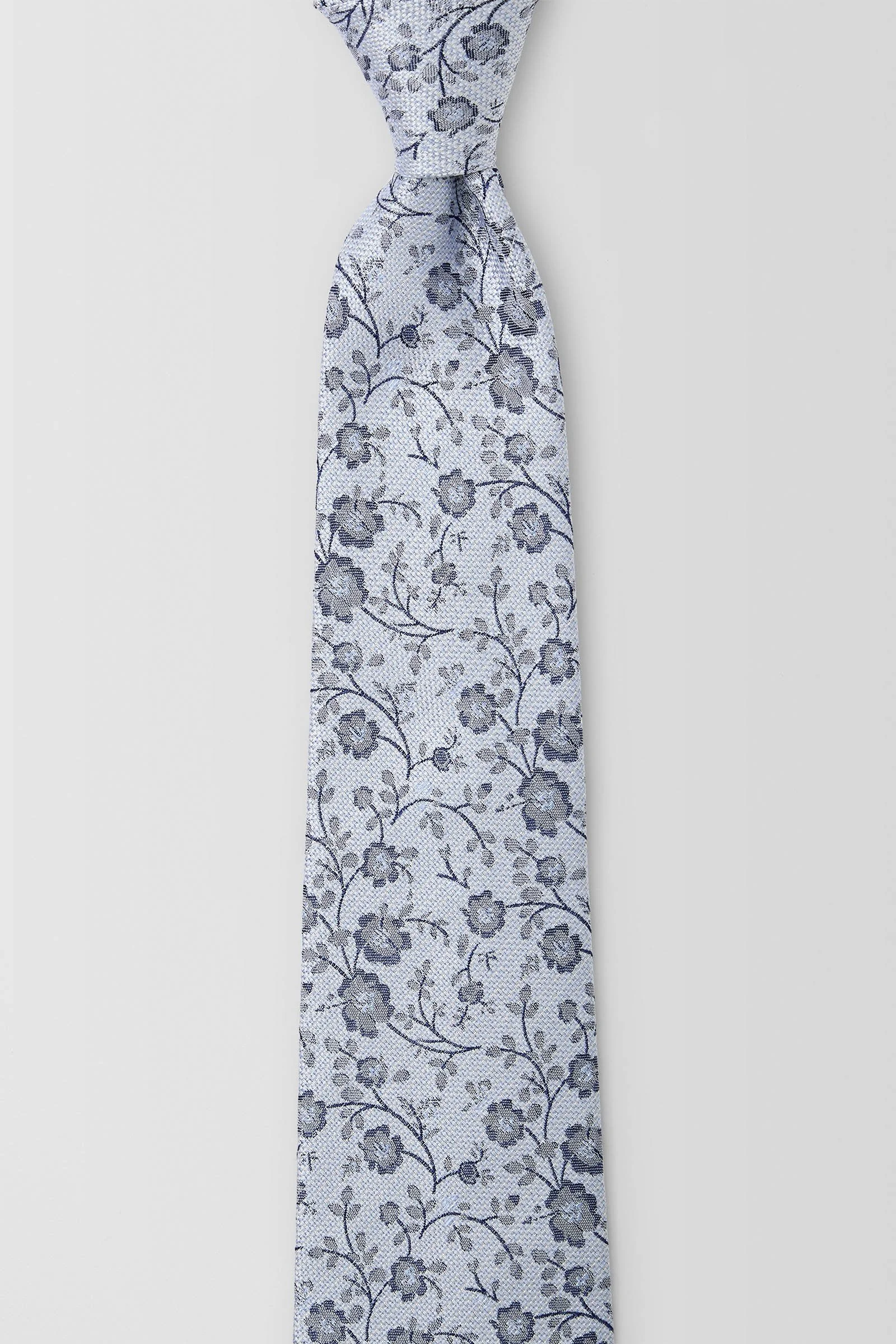  Blossoms 7.5cm Tie  
PCAW100005 Sky