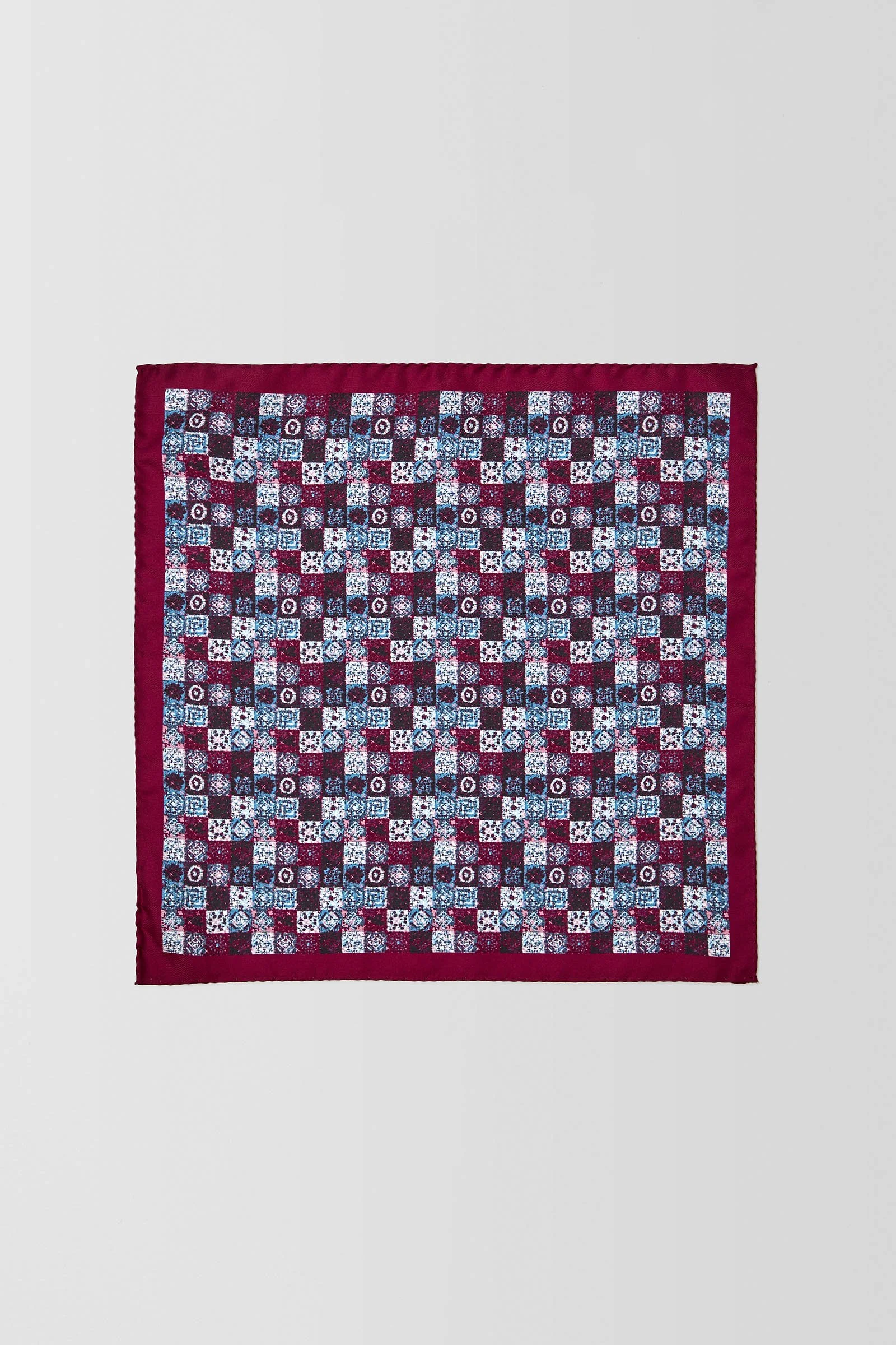    Shop - Quilt Squares Pocket Square    
PCAW100021 Bordeaux