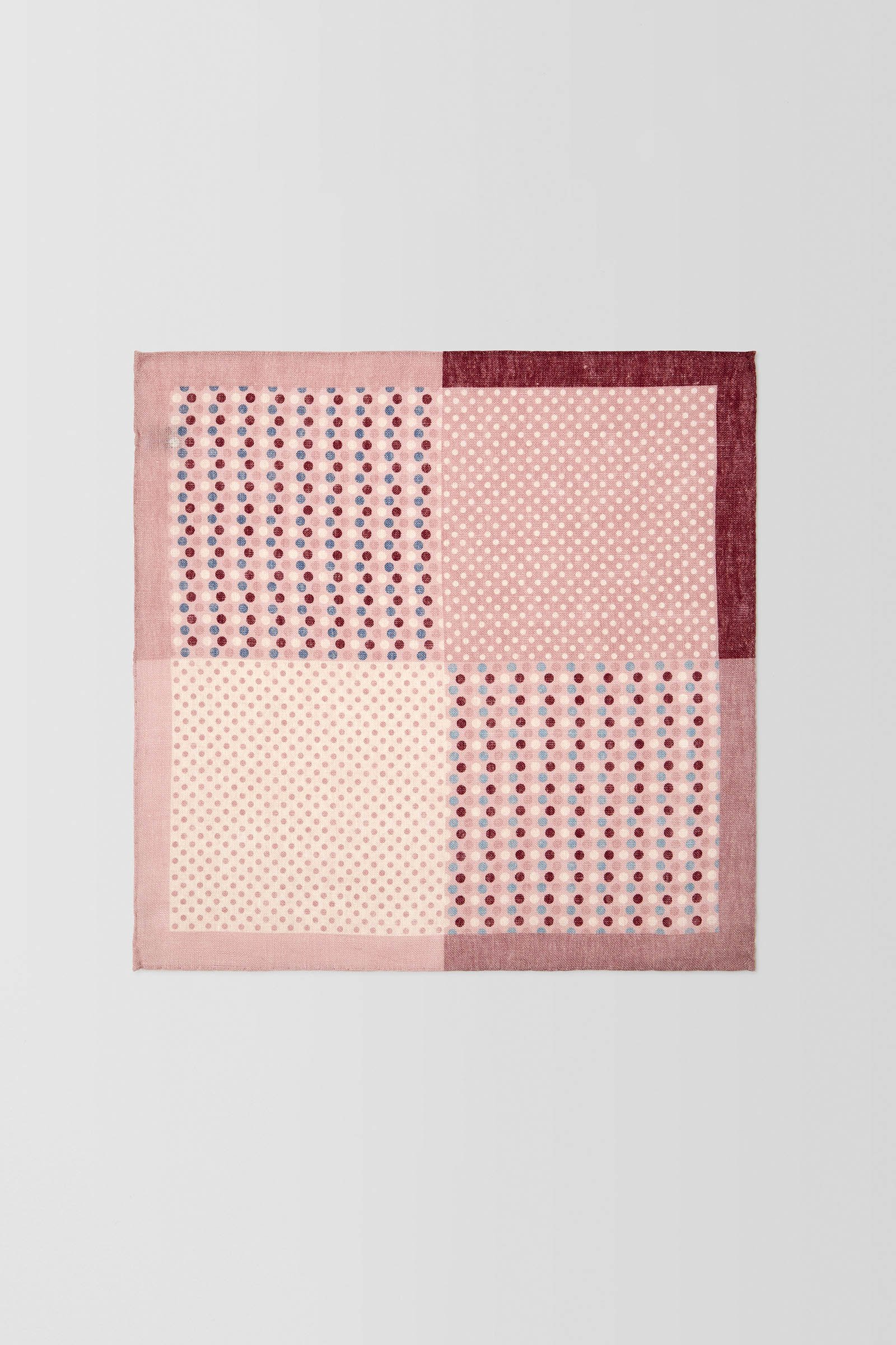    Shop - Linen Polkadot Pocket Square    
PCAW100018 Pink