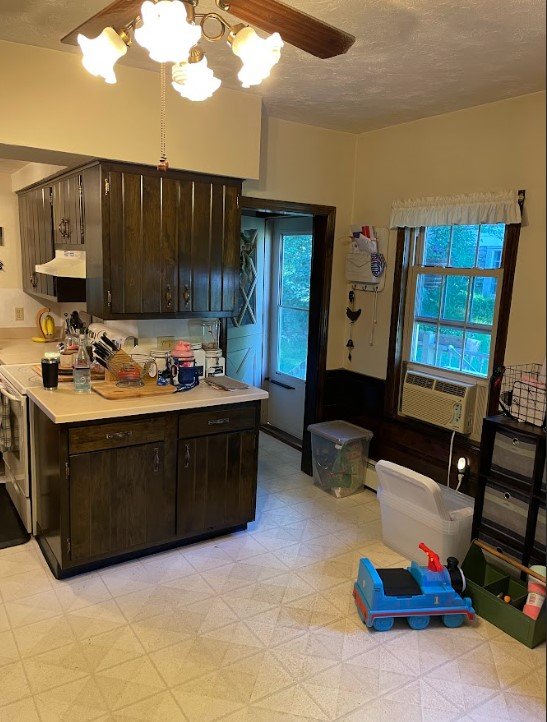 kitchen into mudroom before.jpg