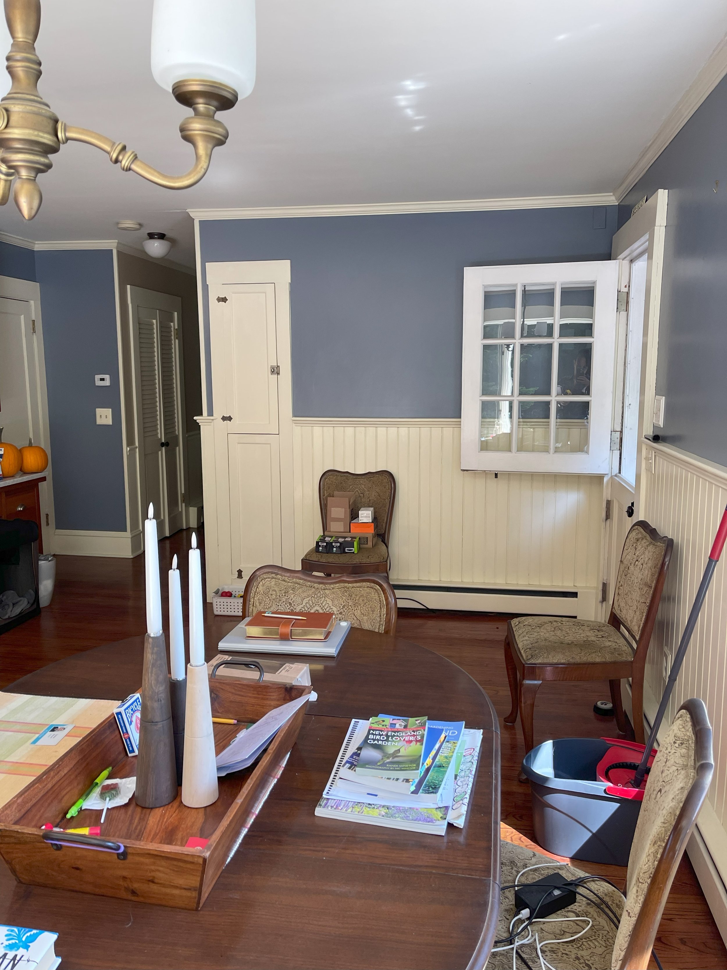 kitchen looking into dining room before.jpg