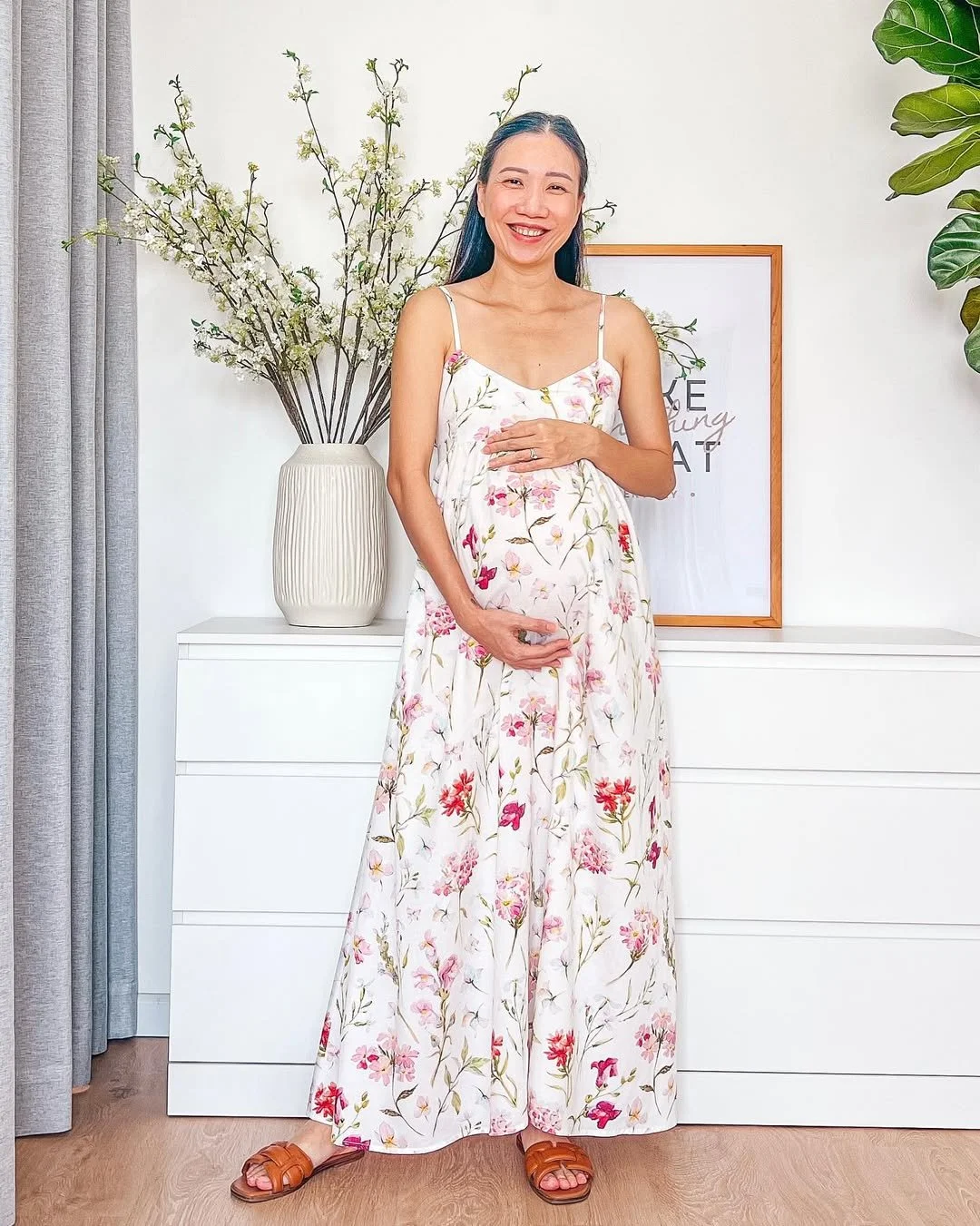 DIY Summer Baby Shower dress (adjustable shoulder strap and fake shirring) | Sewing tutorial