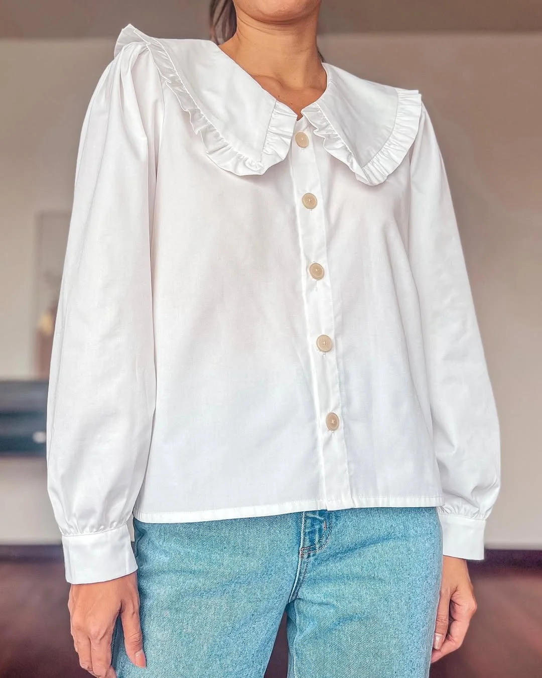 DIY Peter Pan collar blouse with long puffy sleeve and button down | Step by step sewing tutorial