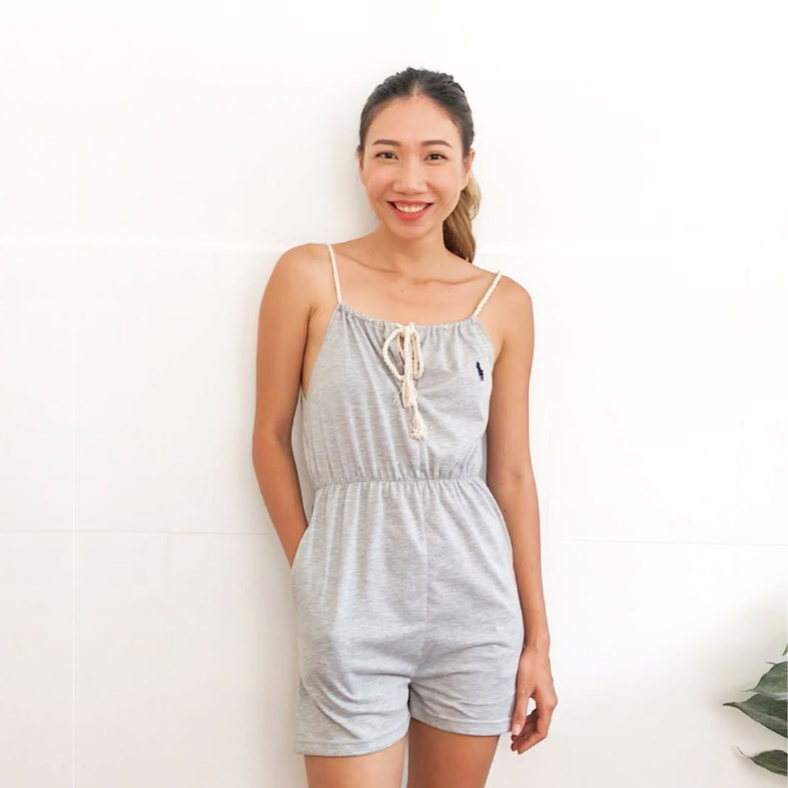 DIY refashion T-Shirt into Jumpsuit - Idea to reuse old T-Shirt