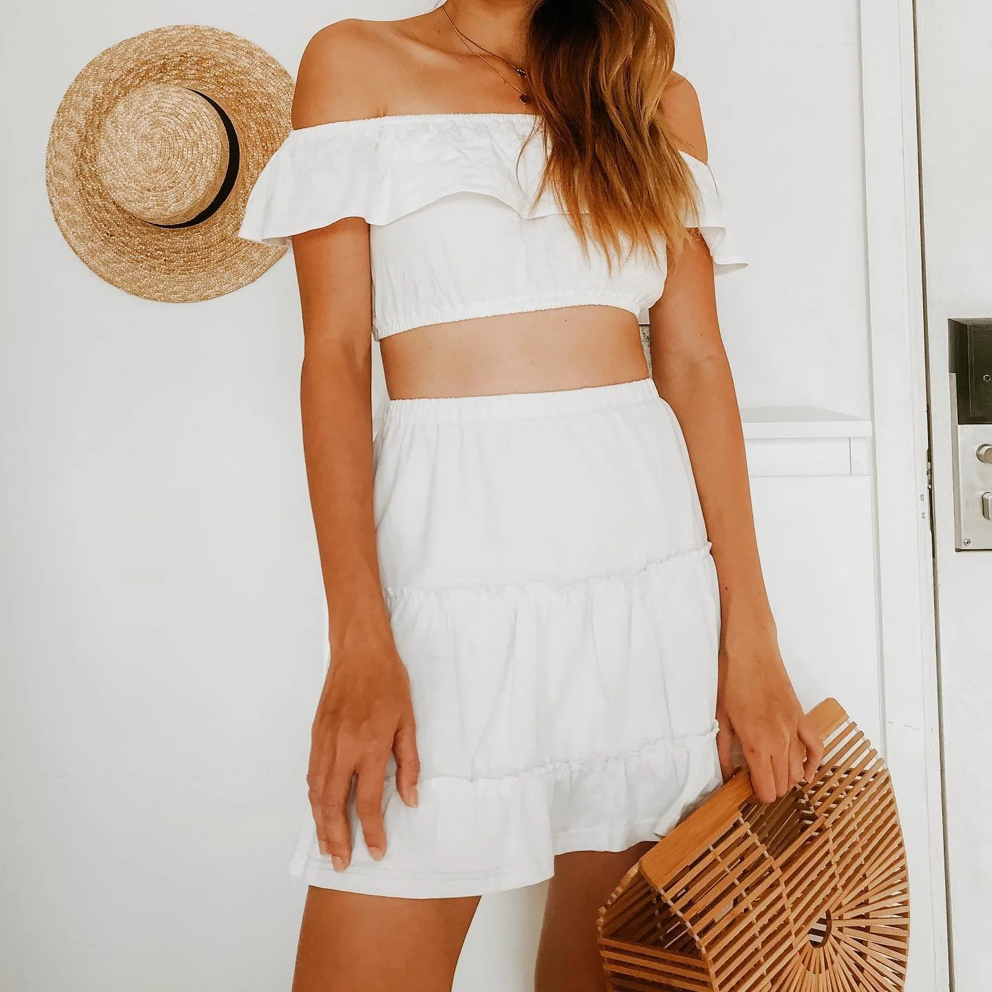 DIY MINI SKIRT from T-Shirt - Refashion T-Shirt into summer skirt