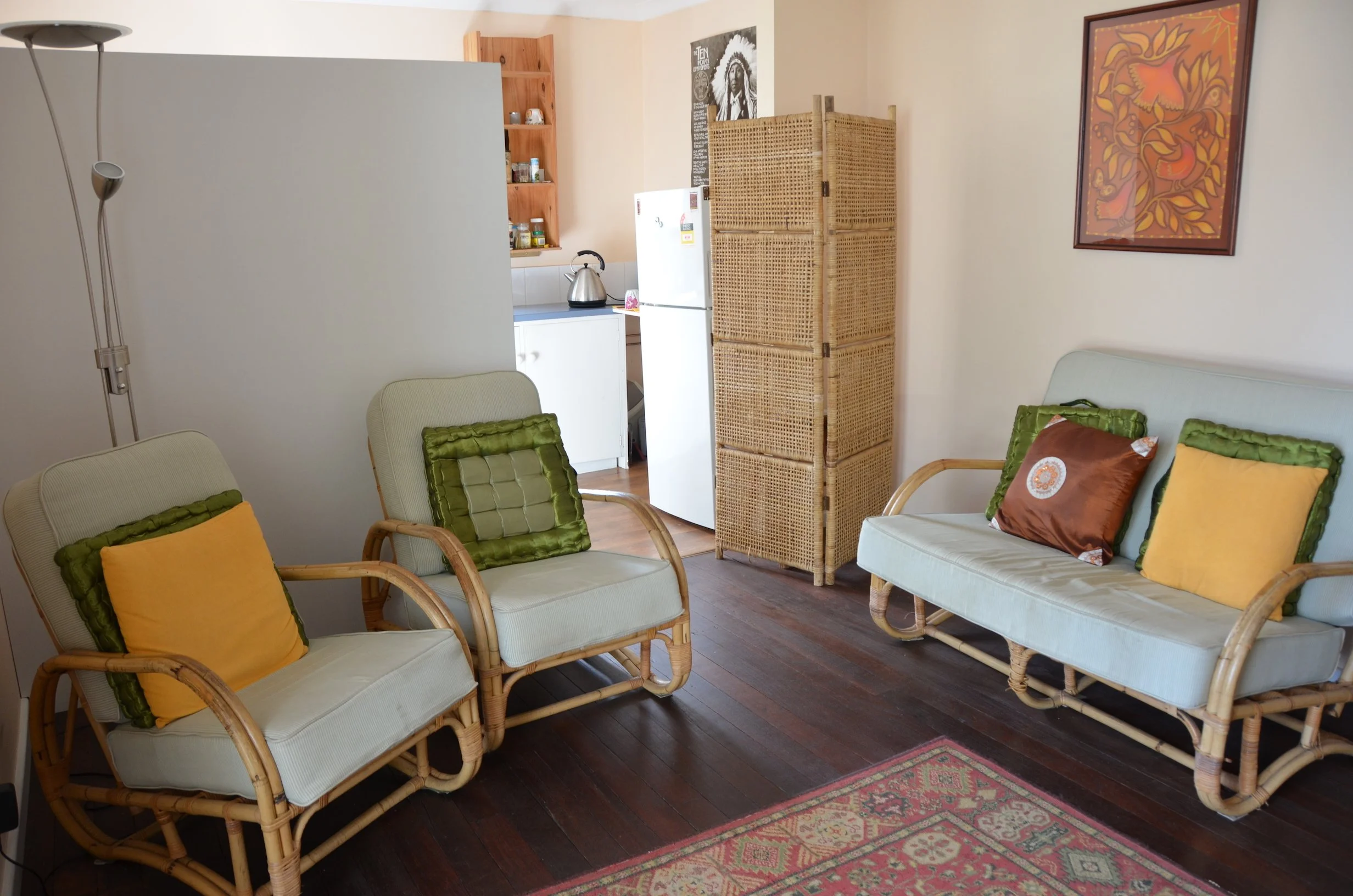 albany-natural-therapies-waiting-room.jpg