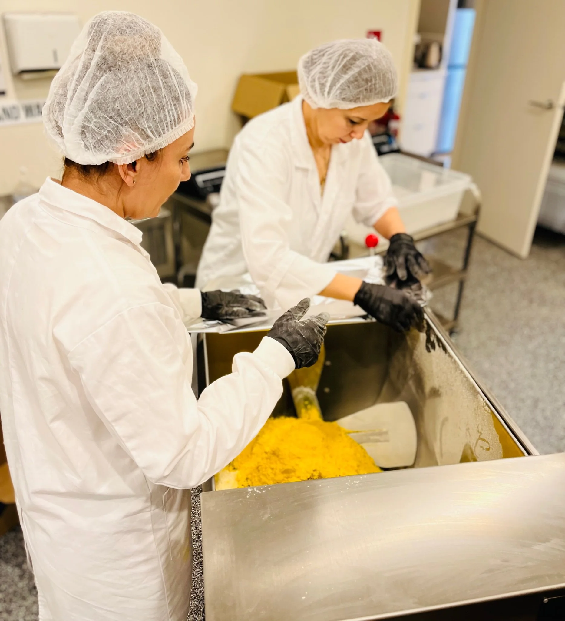 Small Batch Blendery Small batch blending & packing business service