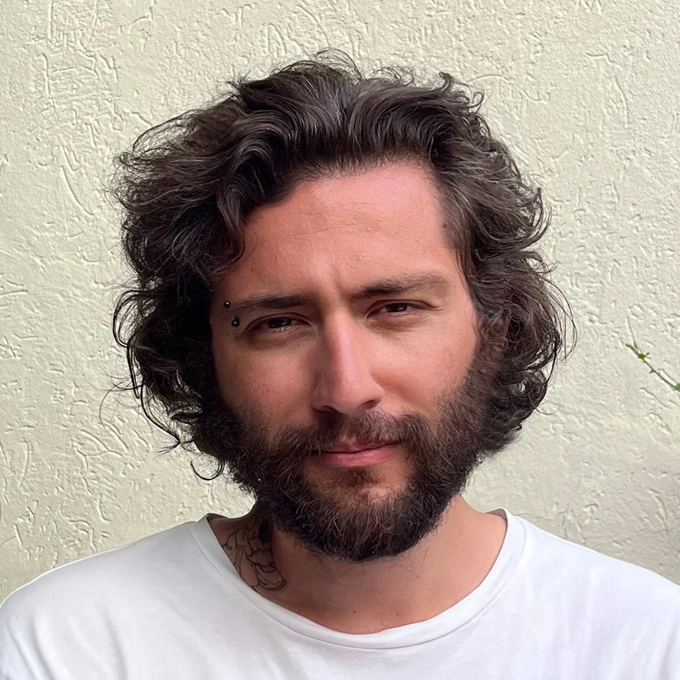 Color photo of Sarp Sozdilner