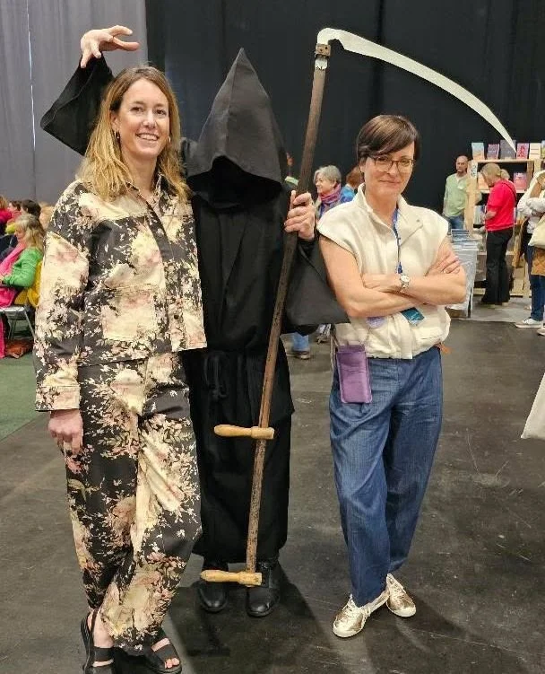 The last three days were long and busy, packed and intense. Many would call it exhausting. I can't imagine anything better.

I am sitting with that feeling on the train home, trying to understand what it is that fills me up so completely on such days