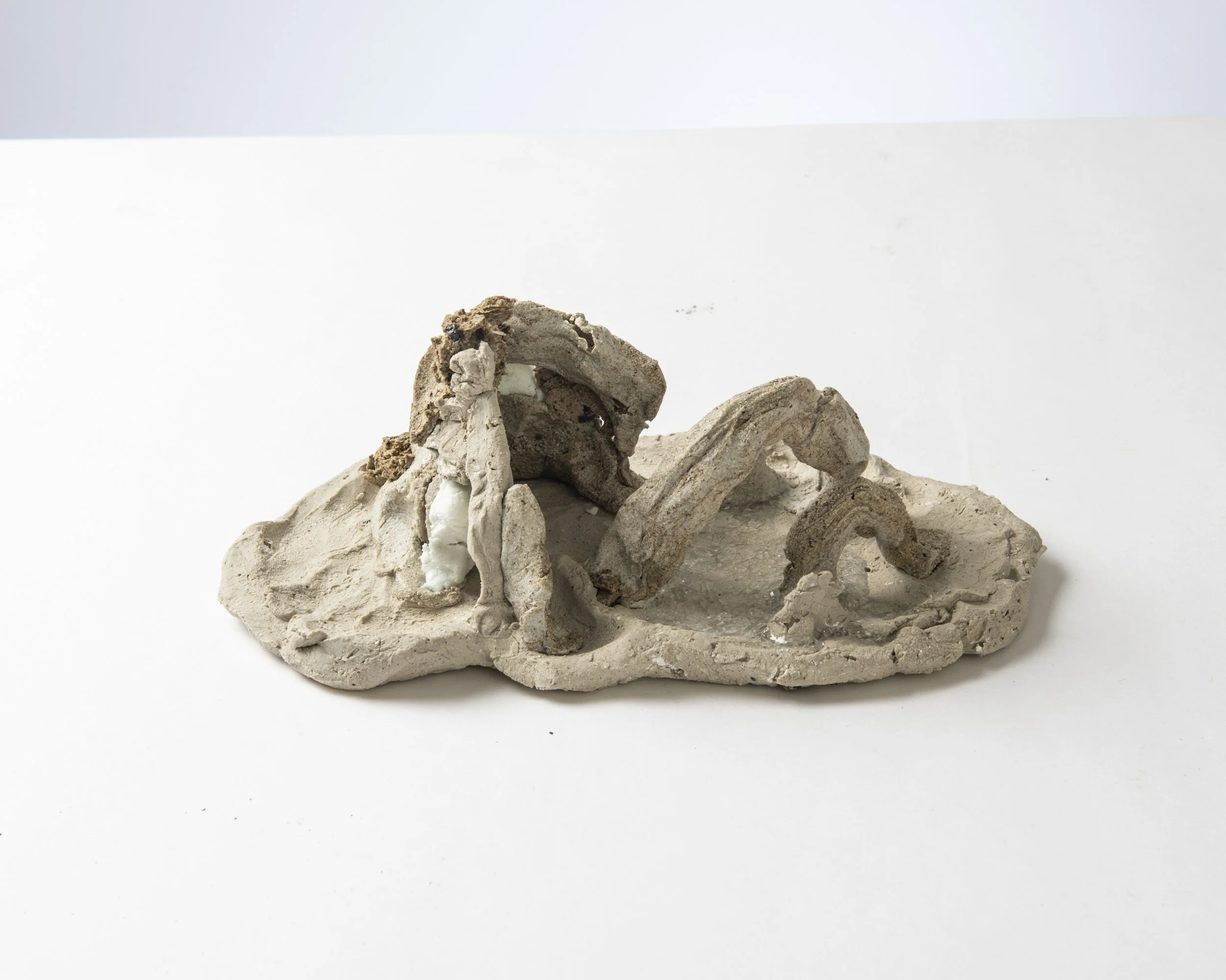 Portal meltings III, stoneware ceramics: ball clay, silica, ash, potash feldspar, eggshells, glass, 22 x 13.5 x 8cm. 