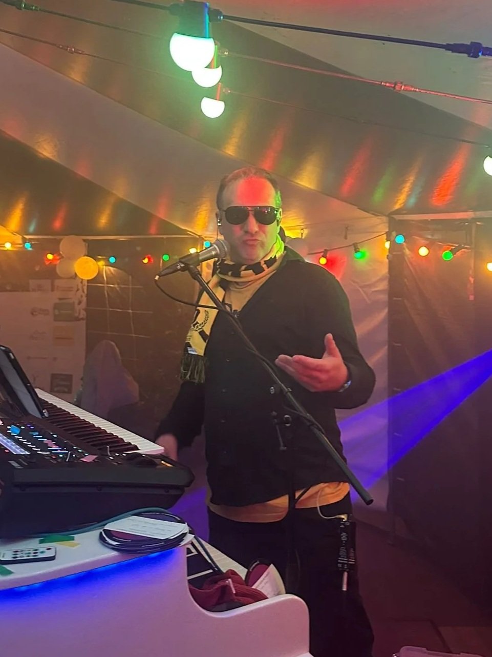 Ready-to-party-face_Tim.jpg