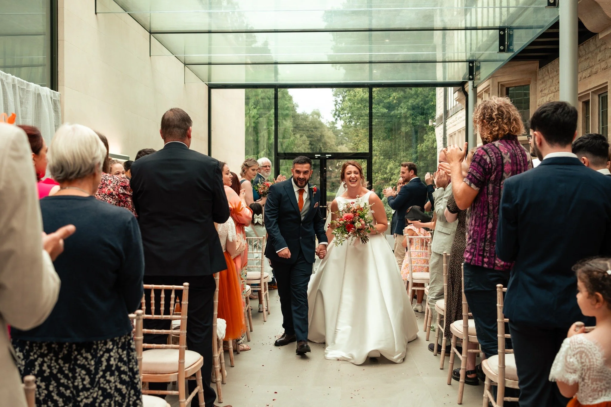 Candids from R&amp;A&rsquo;s wedding at Foxcombe Hall, just outside Oxford.

Lovely gardens, woodland surroundings, and a very unique ceremony space with loads of natural light, a photographers dream!
@redkitelove 
#candidweddingphotography #naturalw