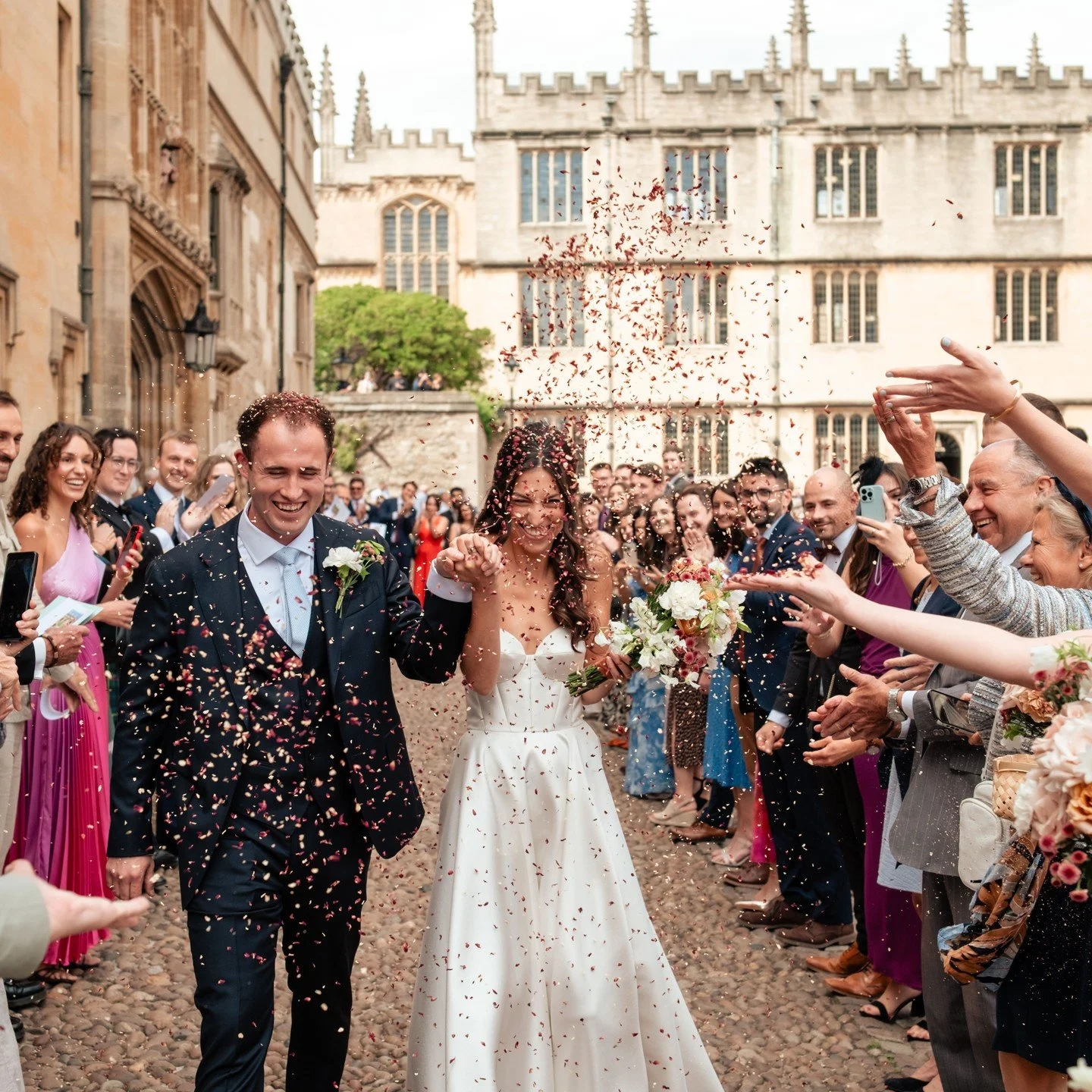 M&amp;J&rsquo;s Oxford wedding at @brasenosecollege 

I love Oxford University weddings - it&rsquo;s a privilege to capture such happy occasions surrounded by timeless beauty and history. The view of the Radcliffe Camera from here is one of the best 