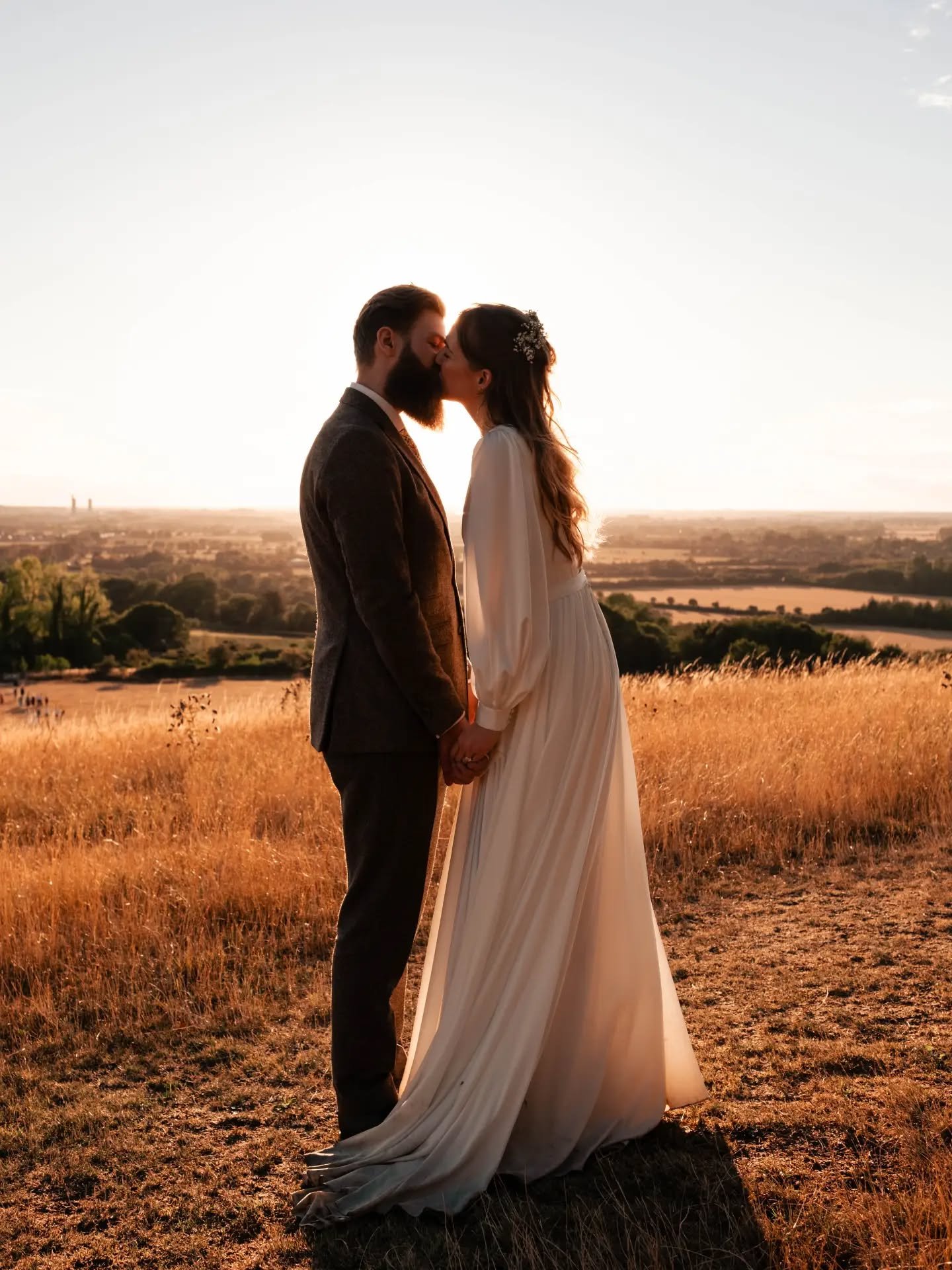 Kim, Alex &amp; Toast&rsquo;s day at Fison Barn, alongside the ancient Wittenham Clumps. A beautiful day that so deserved the sunshine in the end!

A first for me was walking most of the wedding guests up to the top of the Clumps, which turned out to