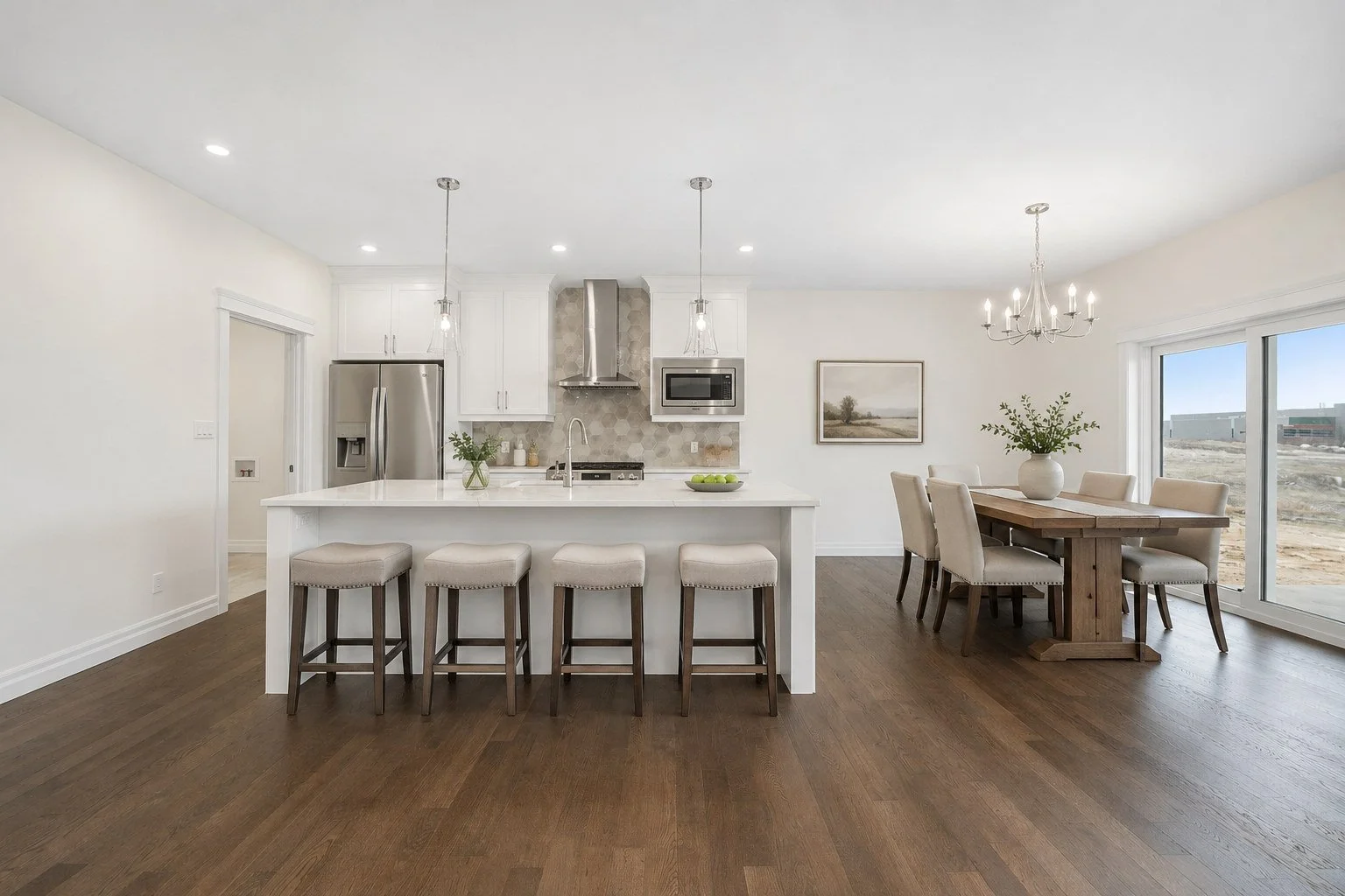 04_Kitchen_and_Dining.jpg