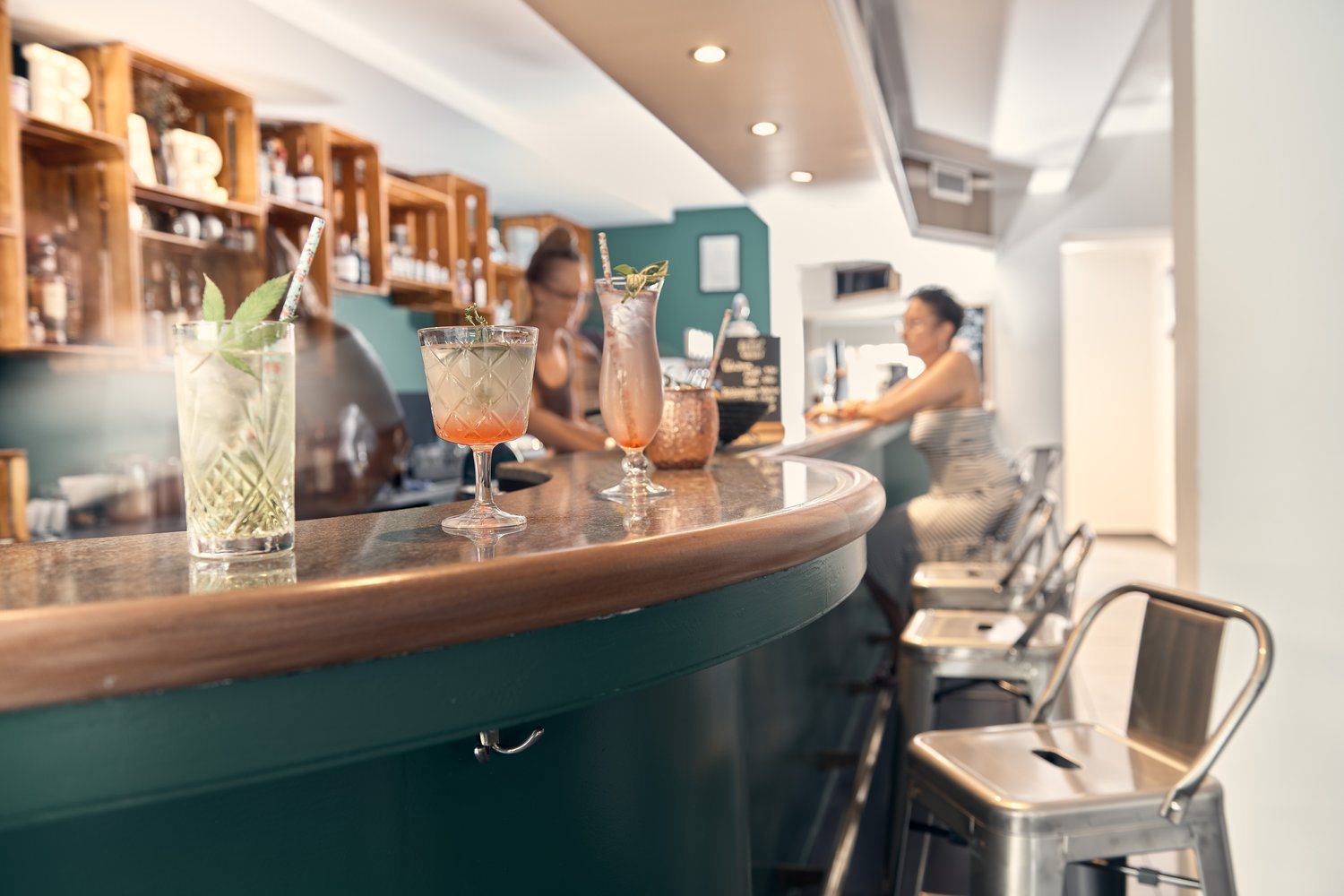 PROJET AMBROZIE - FREDRICKS INTERIOR DESIGN - ARCHITECTE D'INTERIEUR - NYON - DECORATION D'INTERIEUR - BRANDING - HOTELLERIE ET RESTAURATION - COMMERCE DESIGN - BAR DESIGN