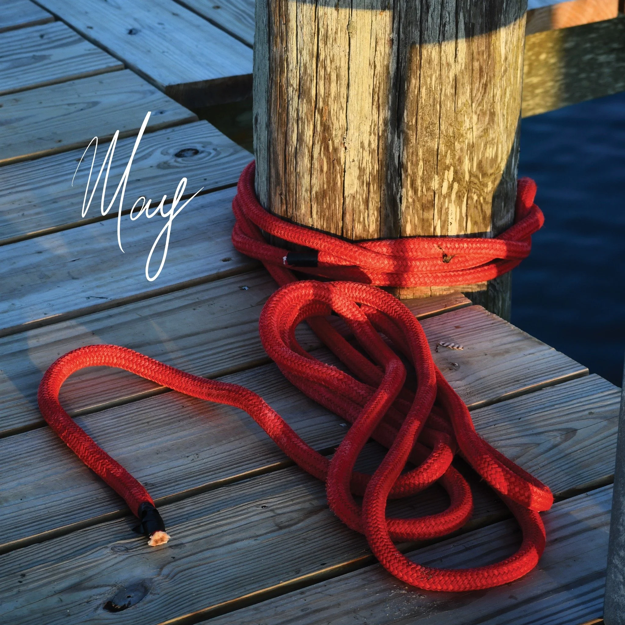 It is getting warmer! Summer is just around the corner 👀⛵️ 
#studiomystic #creativeeveryday #graphicdesign #mayishere #springtime #sunshine #goodvibes