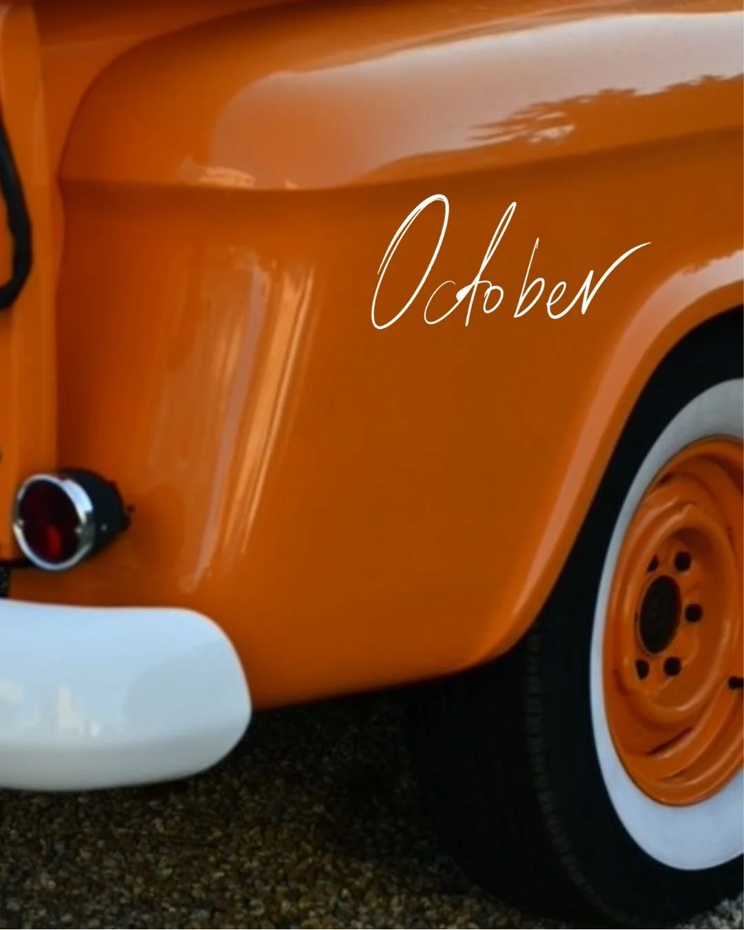 October arrives painted in color&mdash;an invitation to slow down, notice the details, and soak in the beauty around us.🍂🌻

📸 Photo credit: @amy.conly 

 #creativeeveryday #graphicdesign #studiomystic #spookyseason