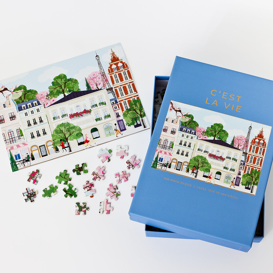 ❤️ C&rsquo;EST LA VIE! ❤️

Take a break from the hustle &amp; bustle of everyday life! Our Parisian puzzle will transport you to an enchanting world of joie de vivre! Surrounded by the iconic Eiffel Tower, charming cobblestone streets and quaint cafe