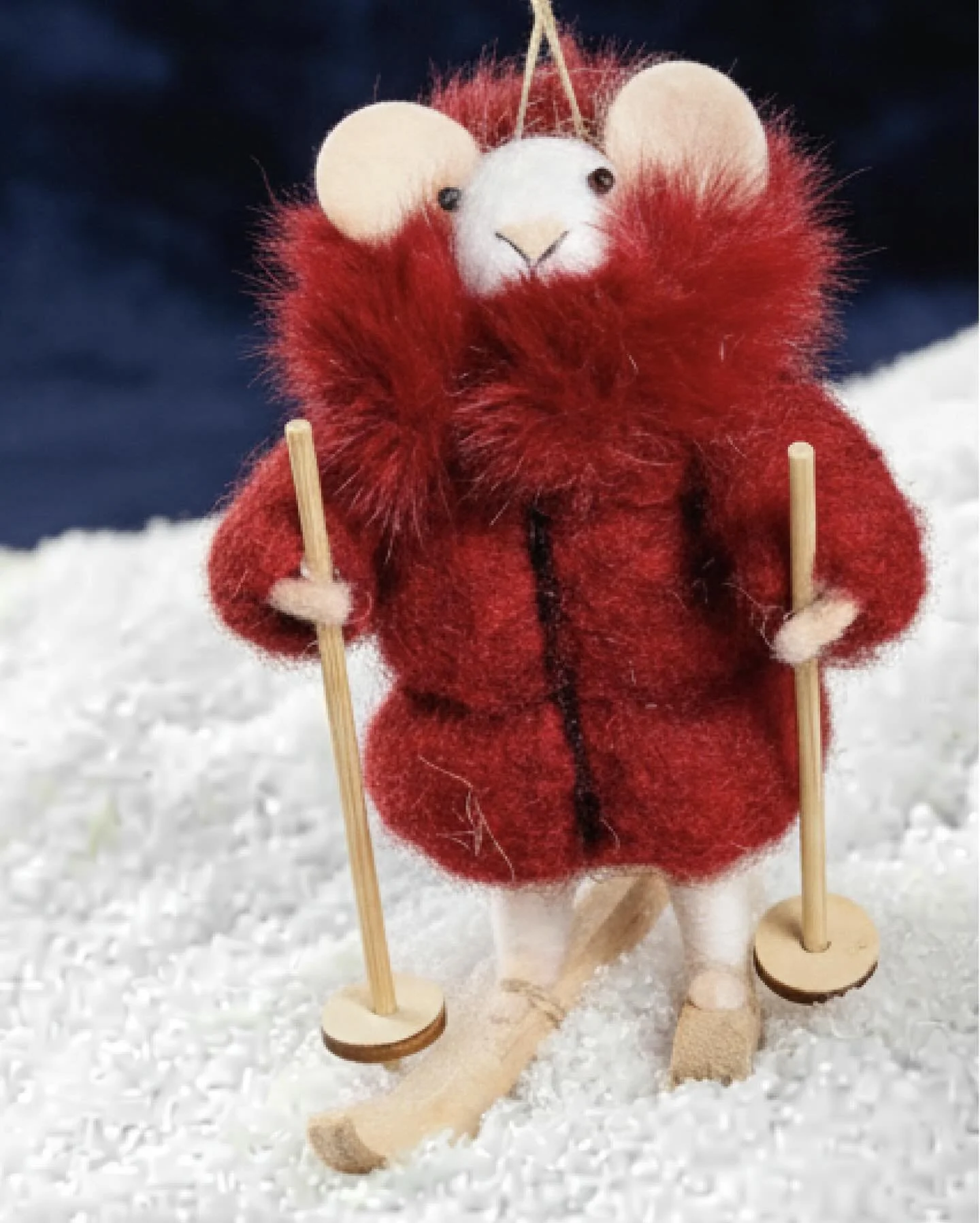 A tiny ski champion for your tree. 🌲 💄

Designed in collaboration with @indigo

#feltornaments #holiday #handcrafted #designedincanada #ornaments #gift #christmastree #feltornaments