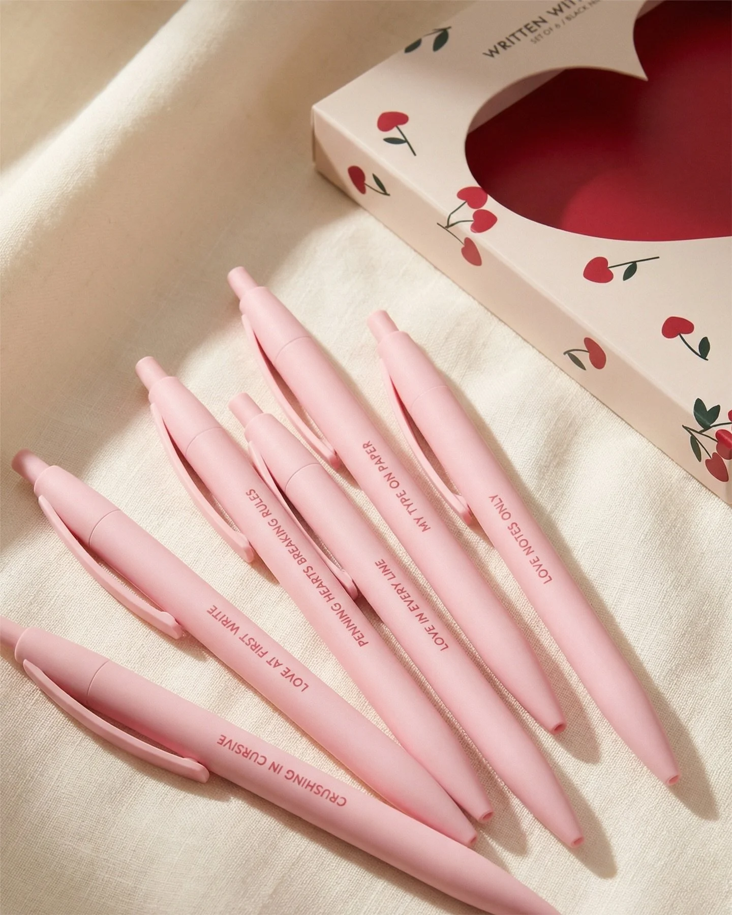 Fall in love with every word. 💌

These soft touch pens with romantic quotes, are perfect for Valentine&rsquo;s Day. 

Find them at @indigo stores.

#stationery #pen #cutegifts #valentinesday