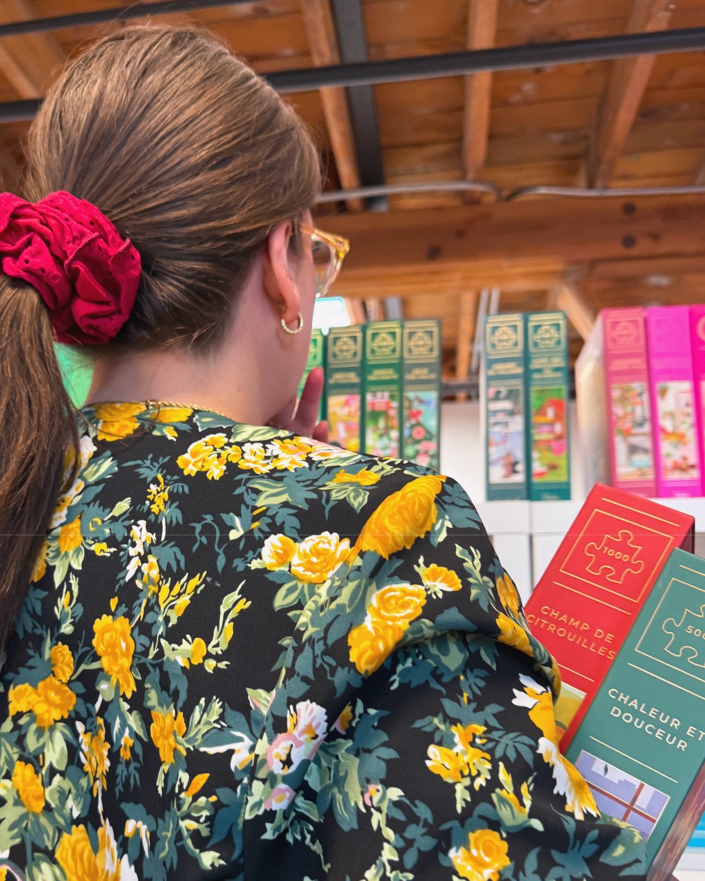 The art behind the pieces. 🌻

#puzzles #homesense #gifting #designedincanada